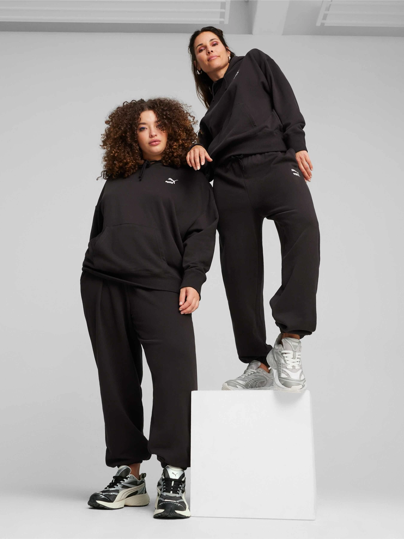 Брюки PUMA Better Classics Sweatpants модель 624233 Брюки PUMA Better Classics Sweatpants модель 624233 Фото