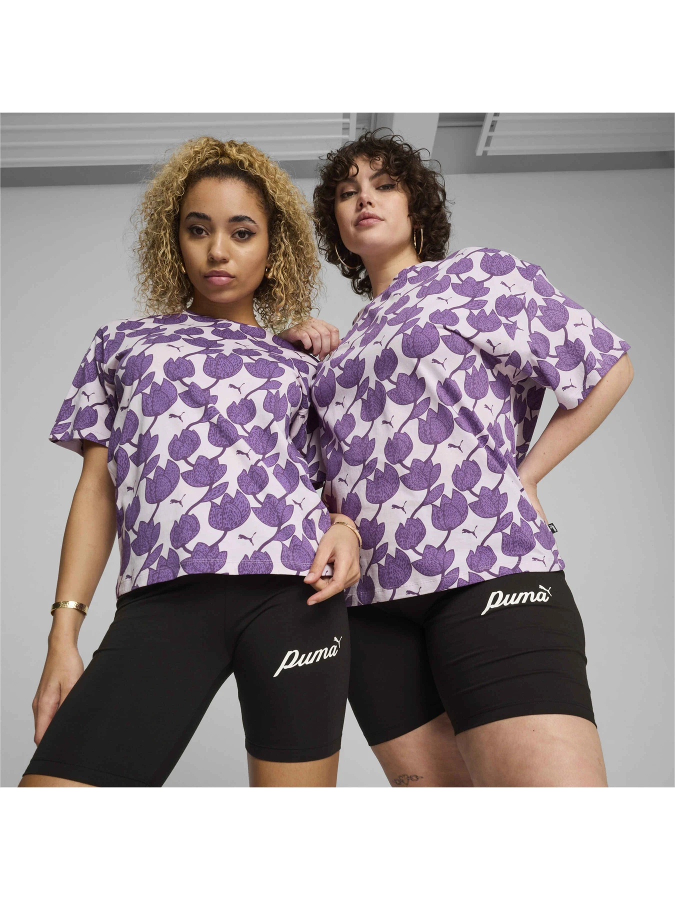 Футболки и поло PUMA Ess+ Blossom Aop Tee модель 679493 Футболки и поло PUMA Ess+ Blossom Aop Tee модель 679493 Фото
