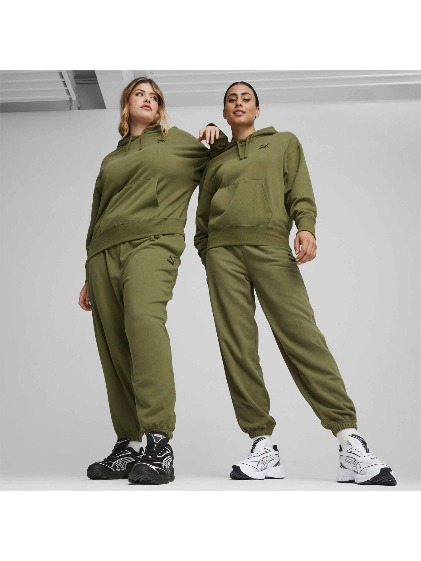 Худи и свитшоты PUMA Better Relaxed Hoodie модель 624227 Фото