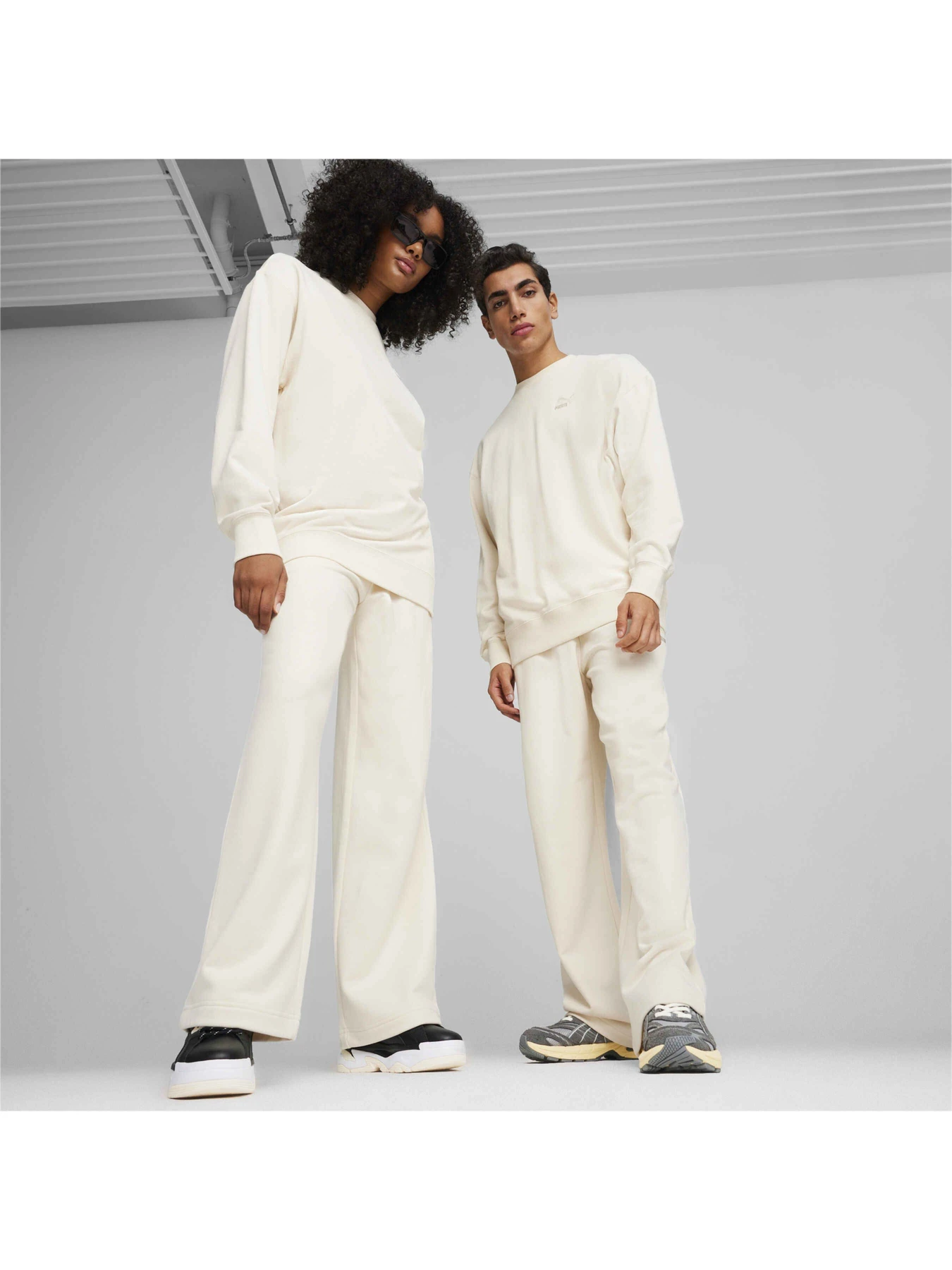 Худи и свитшоты PUMA Better Classics Relaxed Crew модель 624244 Фото