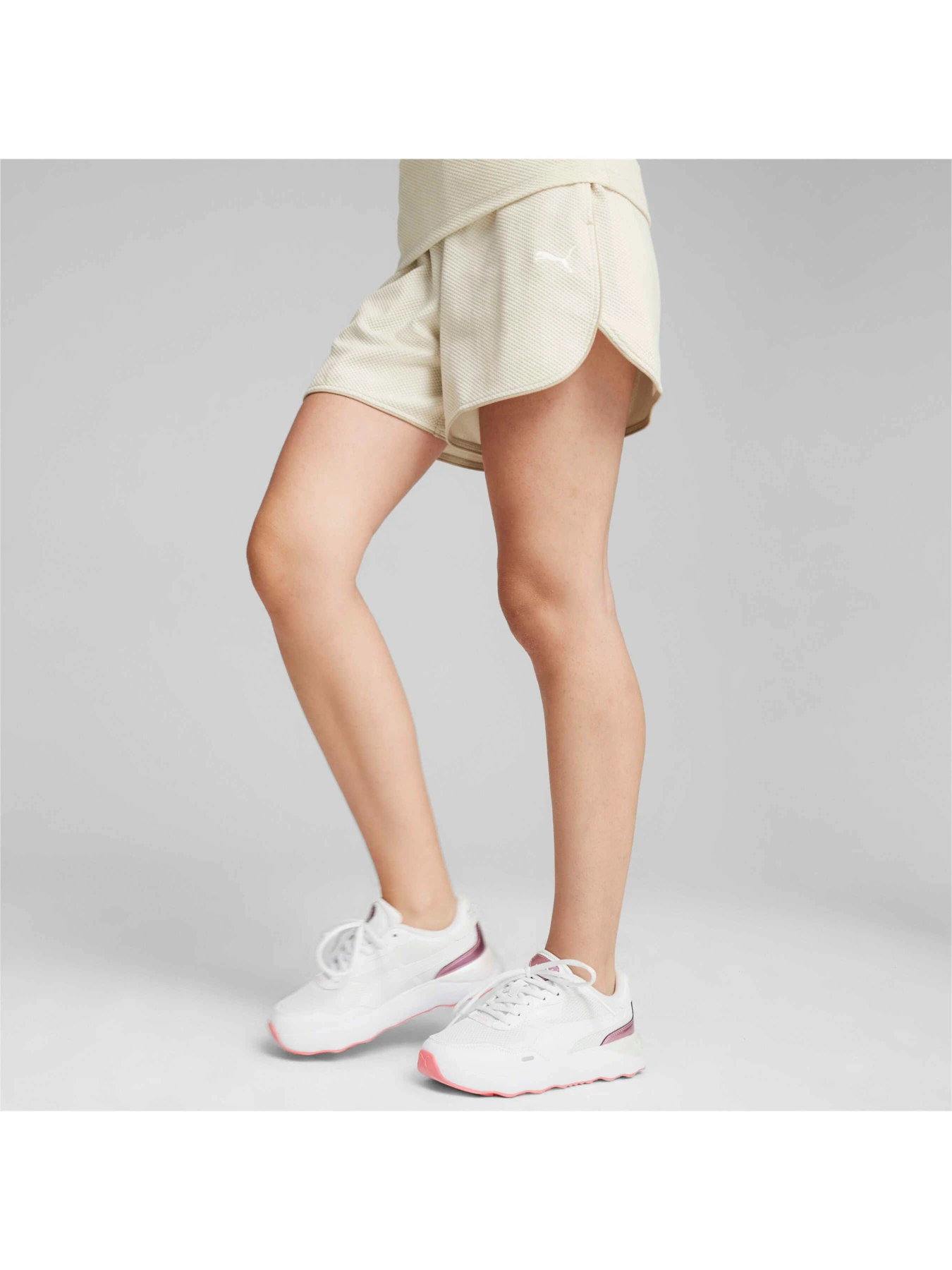 Шорти PUMA Her Shorts модель 678701 Шорти PUMA Her Shorts модель 678701 Фото