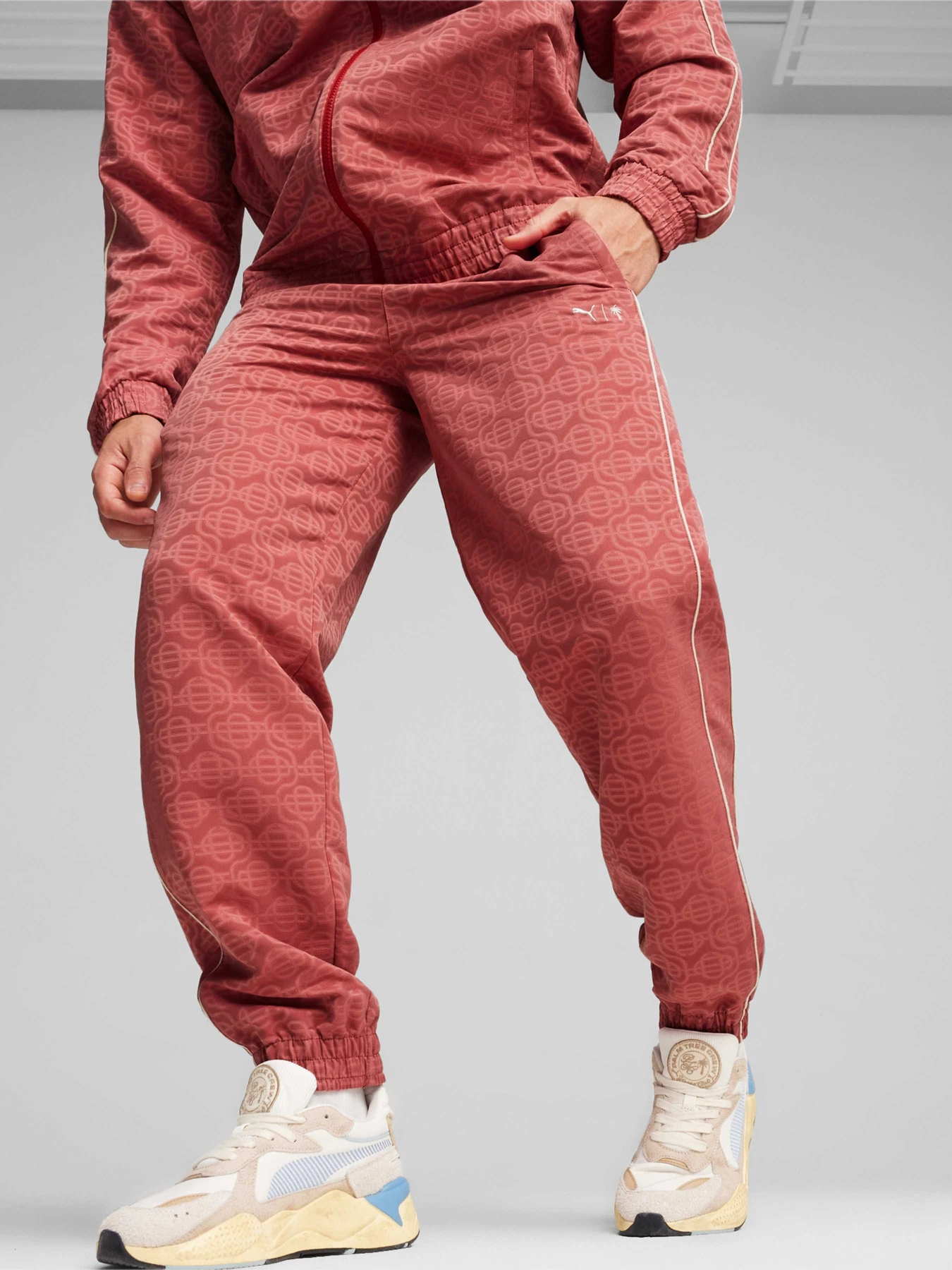 Брюки PUMA x Ptc T7 Aop Pants модель 624731 Брюки PUMA x Ptc T7 Aop Pants модель 624731 Фото