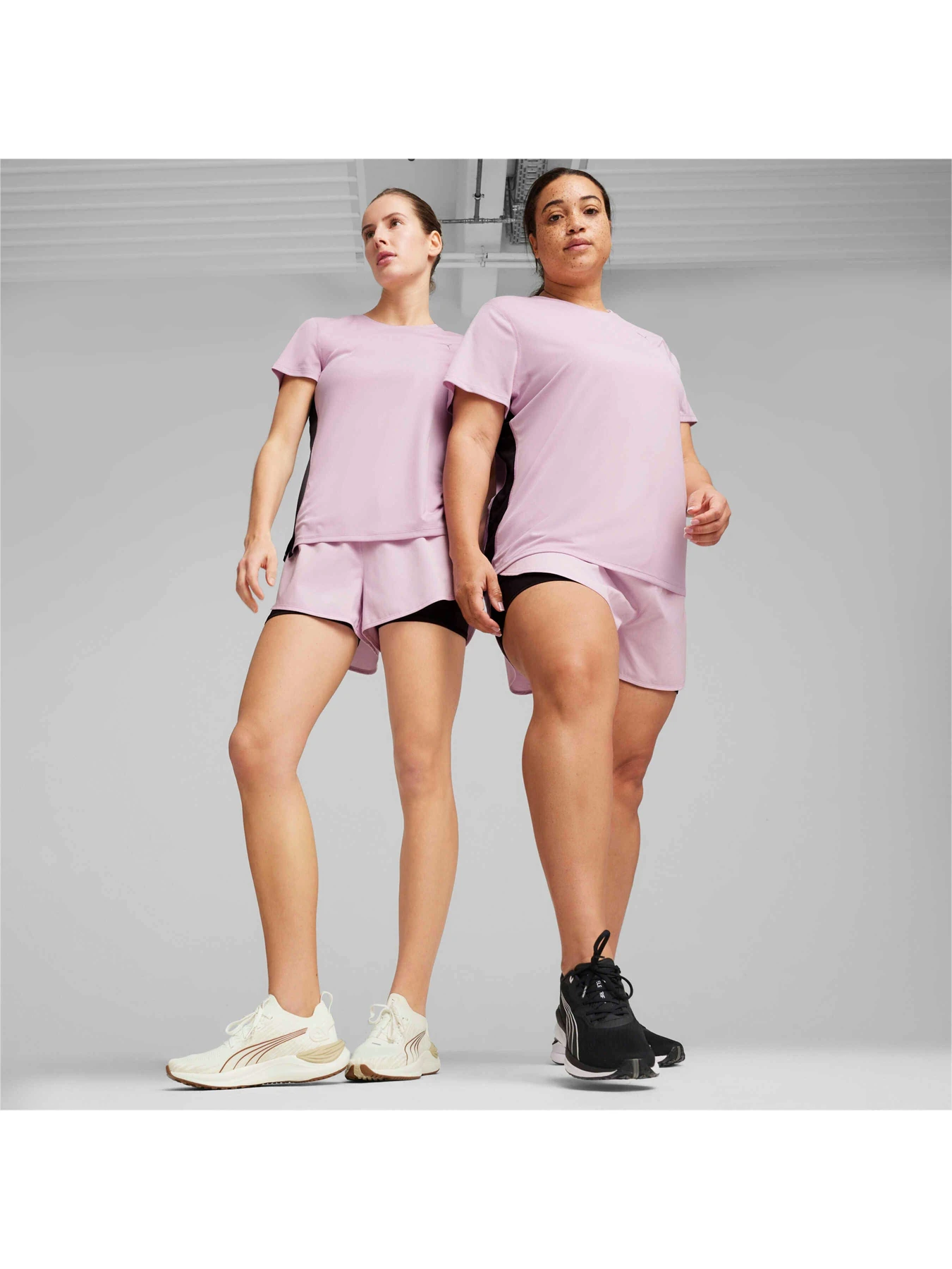 Футболки і поло PUMA Run Favorites Velocity Tee W модель 525061 Фото