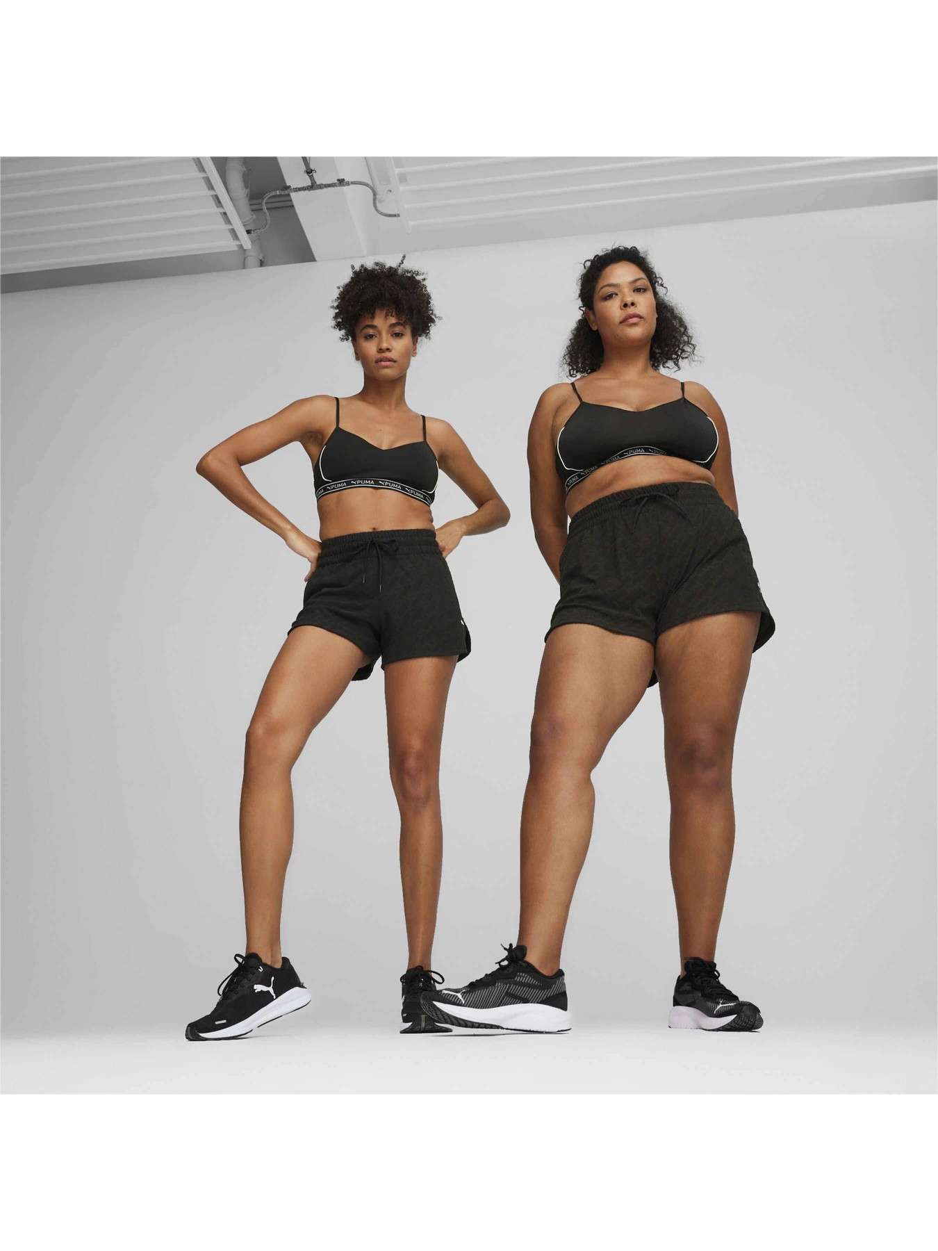 Футболки и поло PUMA Move Strong Bra модель 524815 Футболки и поло PUMA Move Strong Bra модель 524815 Фото