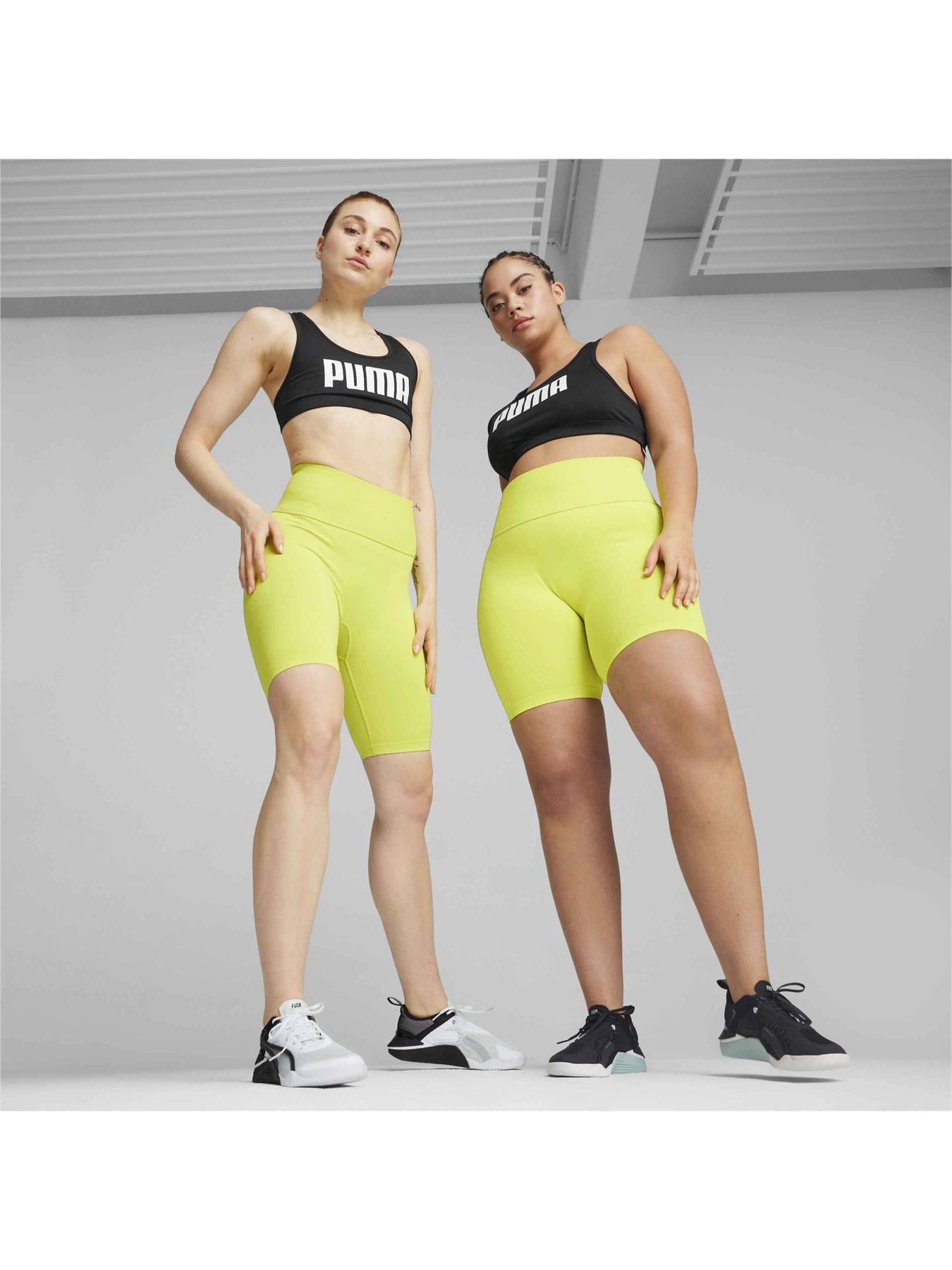 Шорти PUMA Shapeluxe Seamless Hw Short модель 524386 Фото