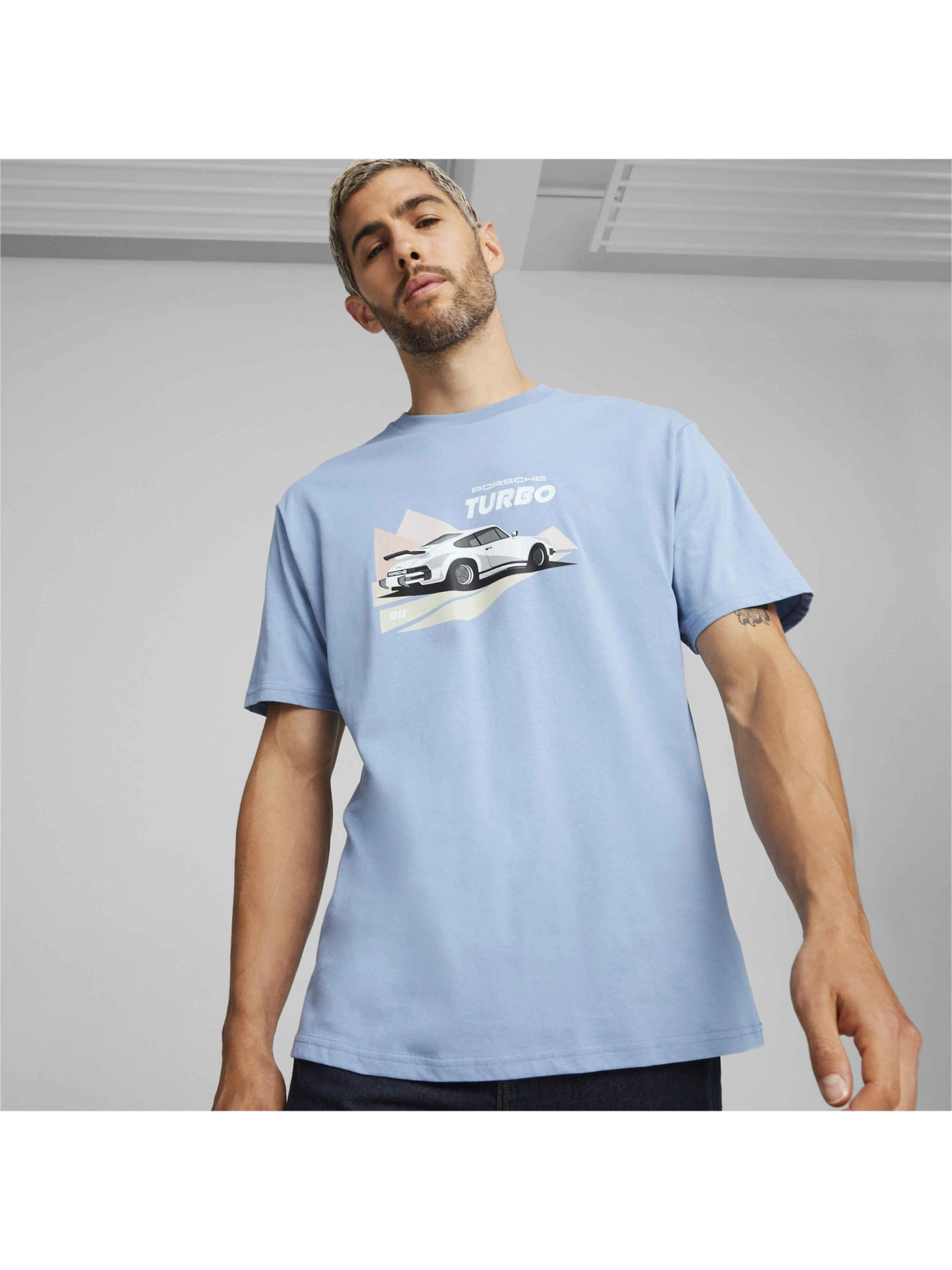 Футболки і поло PUMA Pl 911 Graphic Tee модель 624556 Футболки і поло PUMA Pl 911 Graphic Tee модель 624556 Фото