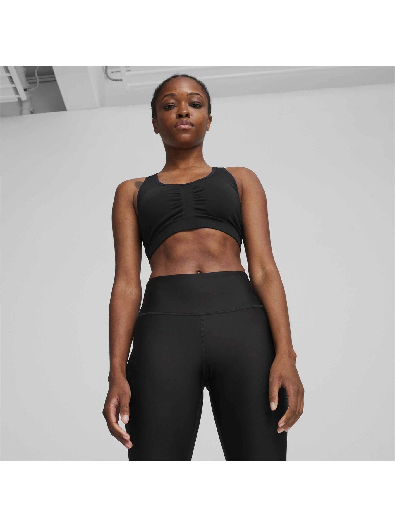 Футболки и поло PUMA 4keeps Shapeluxe Bra модель 524361 Фото