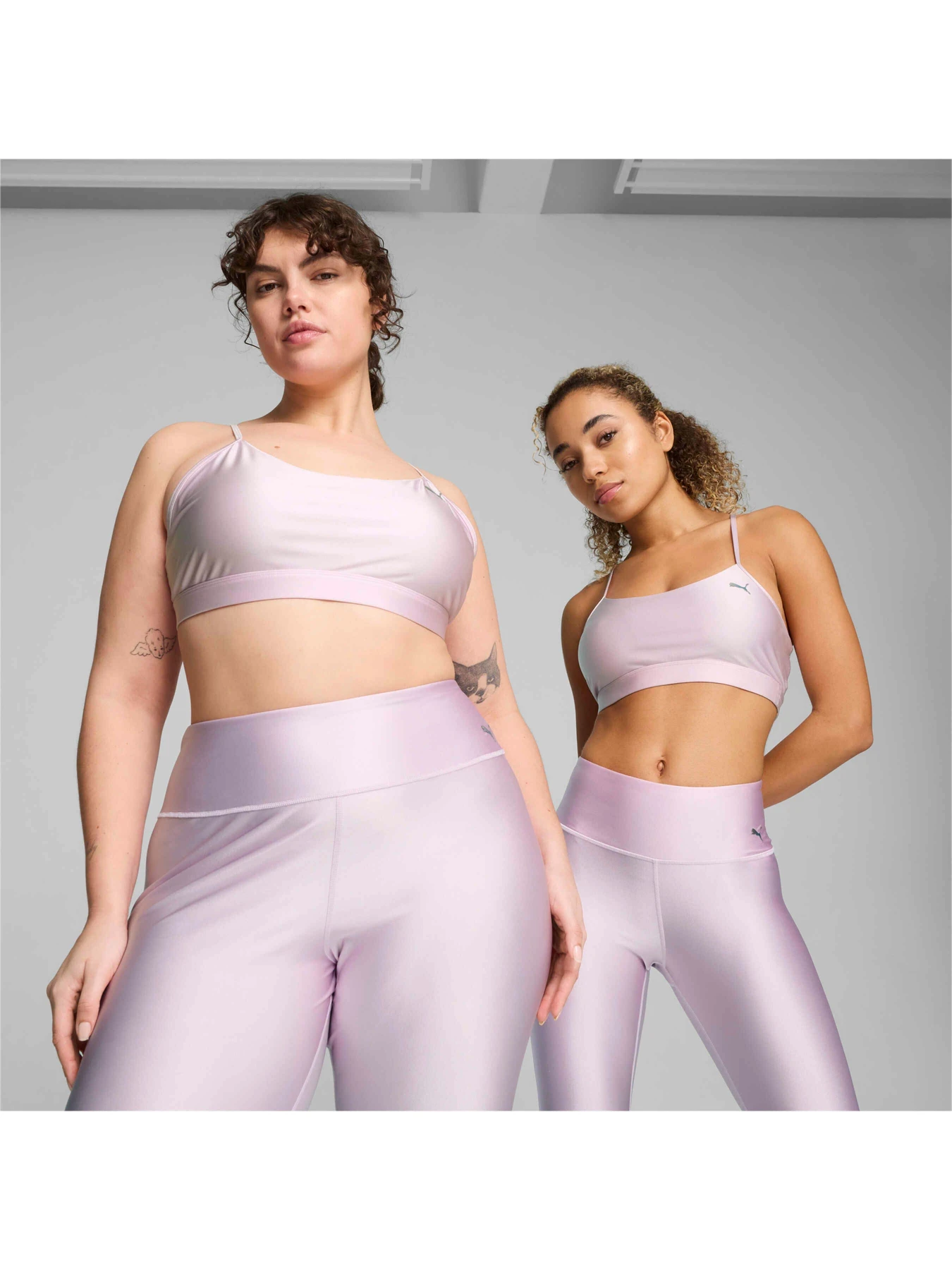 Футболки і поло PUMA Move Summer Daze Bra модель 525076 Футболки і поло PUMA Move Summer Daze Bra модель 525076 Фото