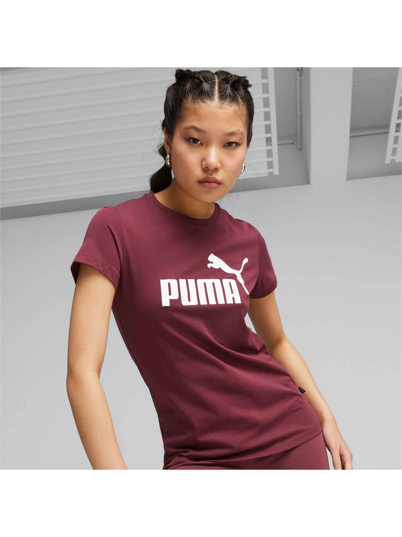 Футболки і поло PUMA Ess Logo Tee модель 586775 Фото