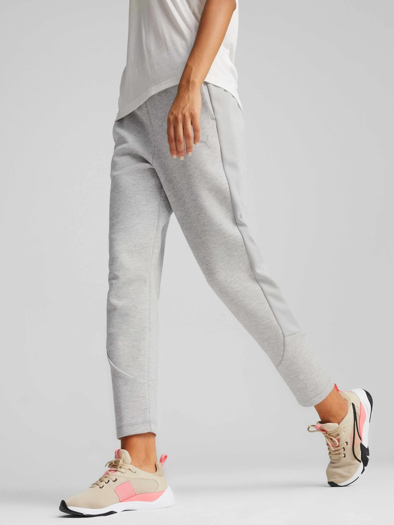 Брюки PUMA Evostripe High-waist Pants модель 677880 Брюки PUMA Evostripe High-waist Pants модель 677880 Фото