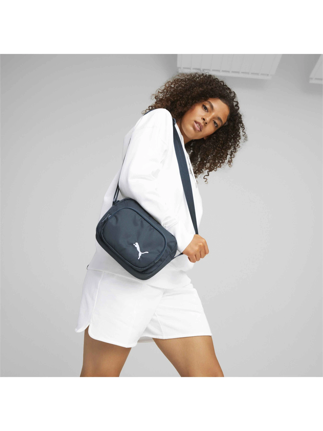 Сумки PUMA Core Her Compact X-body модель 079488 Сумки PUMA Core Her Compact X-body модель 079488 Фото