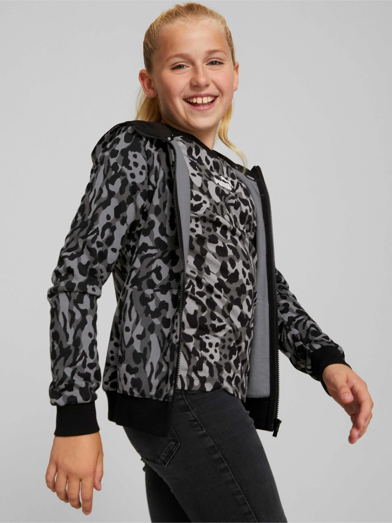 Худі та світшоти PUMA Alpha Aop Full-zip Hoodie модель 670218 Фото