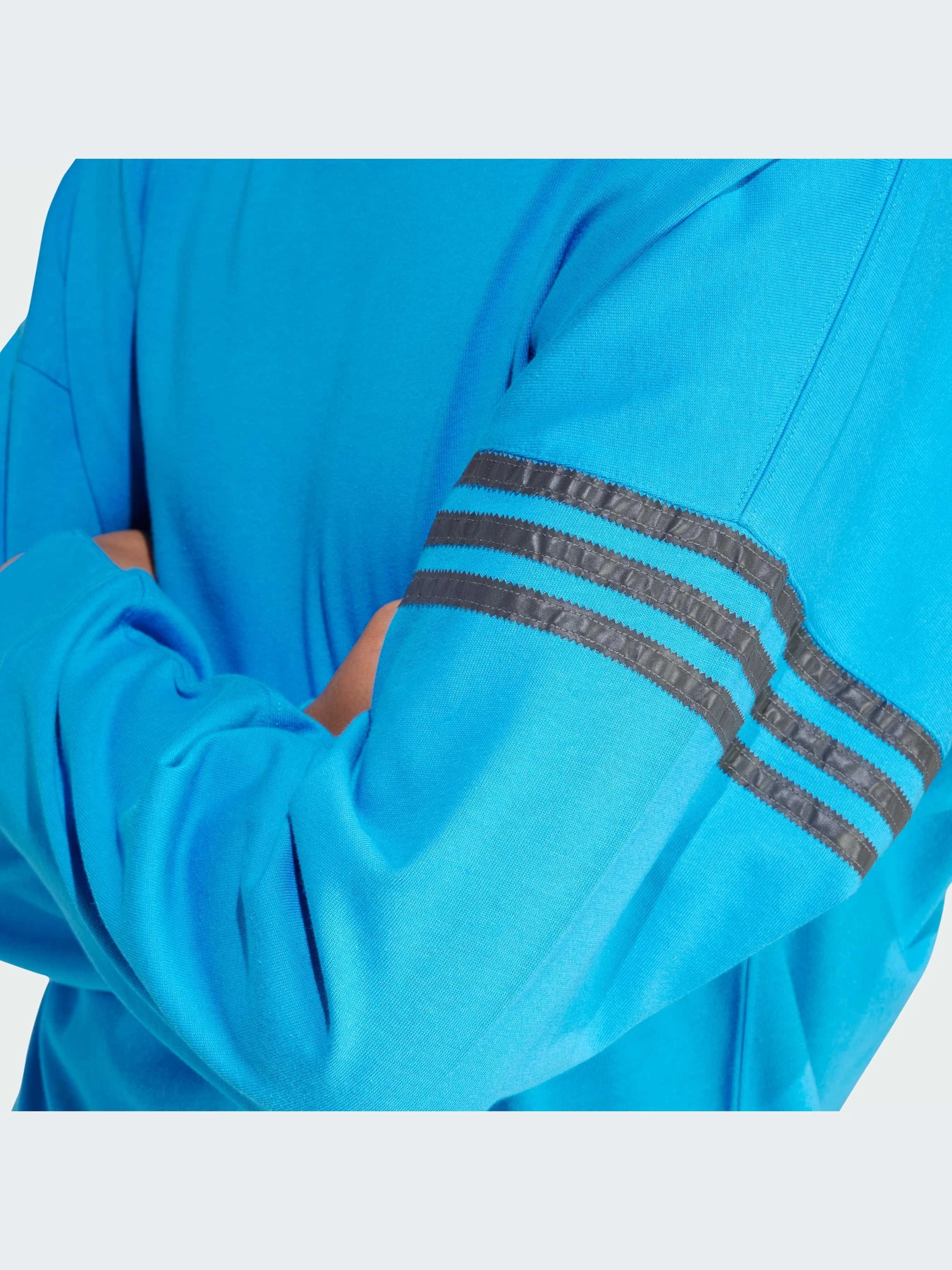 Худі та світшоти Adidas модель IS2814 Худі та світшоти Adidas модель IS2814 Фото