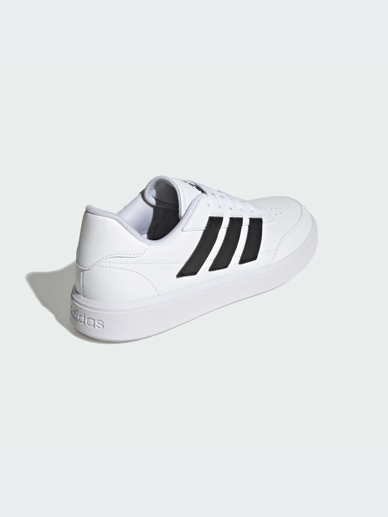 Кроссовки Adidas Court модель IF4033 Кроссовки Adidas Court модель IF4033 Фото
