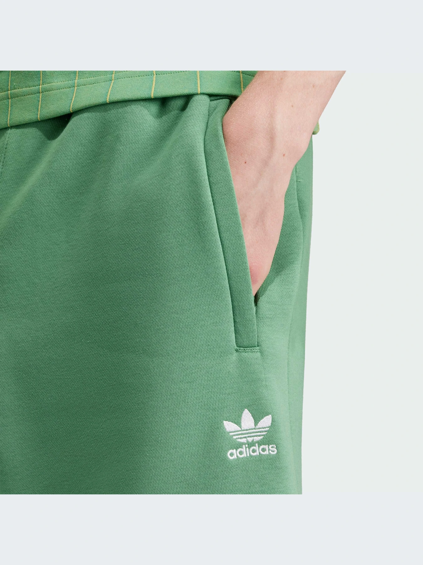 Шорты Adidas модель IU2355 Шорты Adidas модель IU2355 Фото