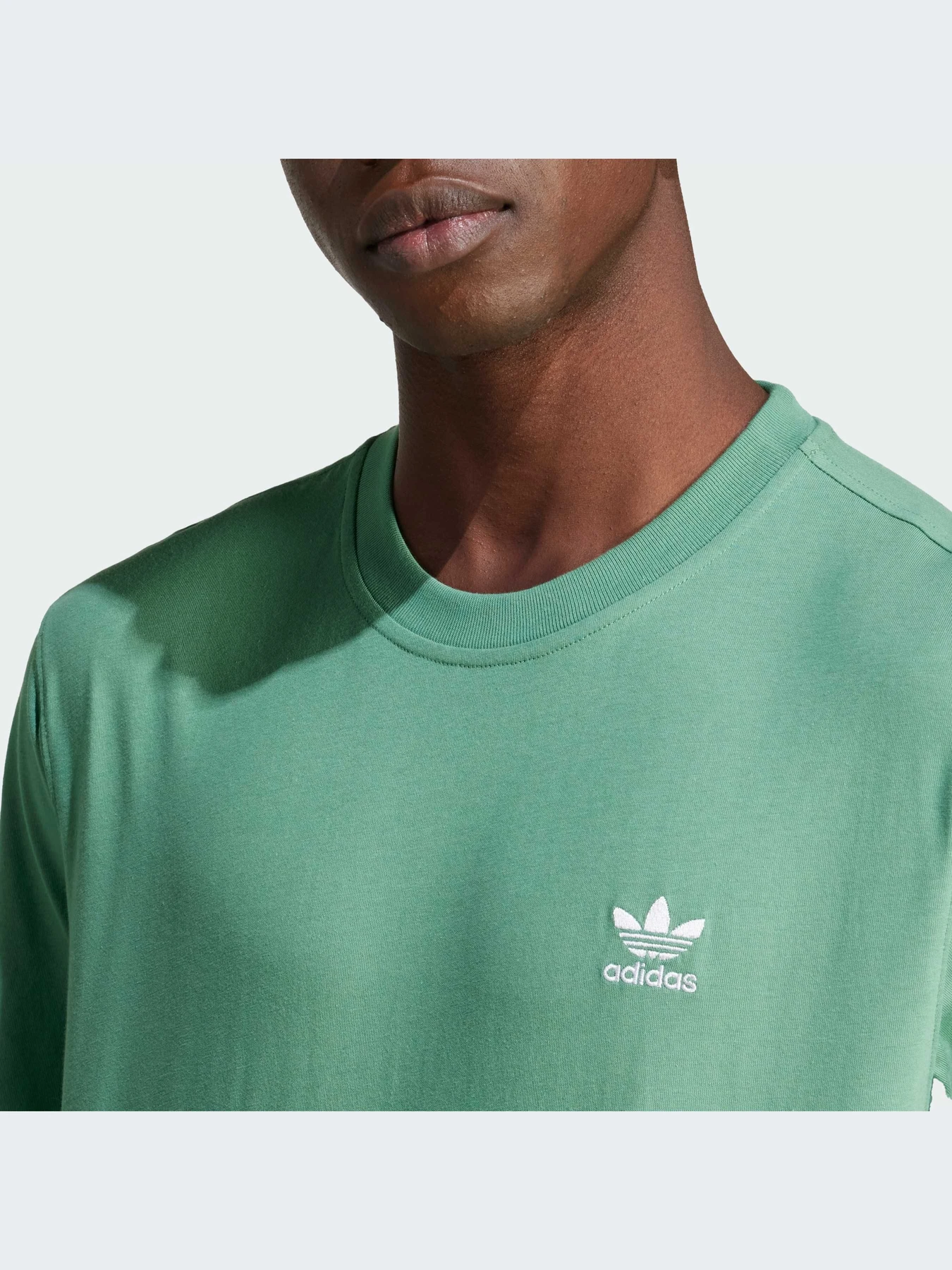 Футболки и поло Adidas модель IN0671 Футболки и поло Adidas модель IN0671 Фото