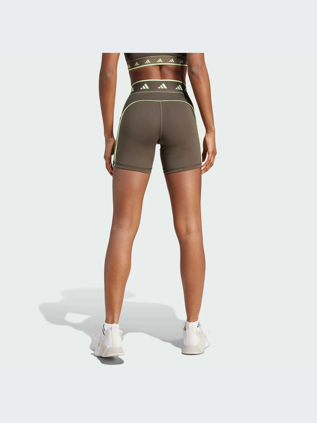 Шорты Adidas модель IS4059 Шорты Adidas модель IS4059 Фото