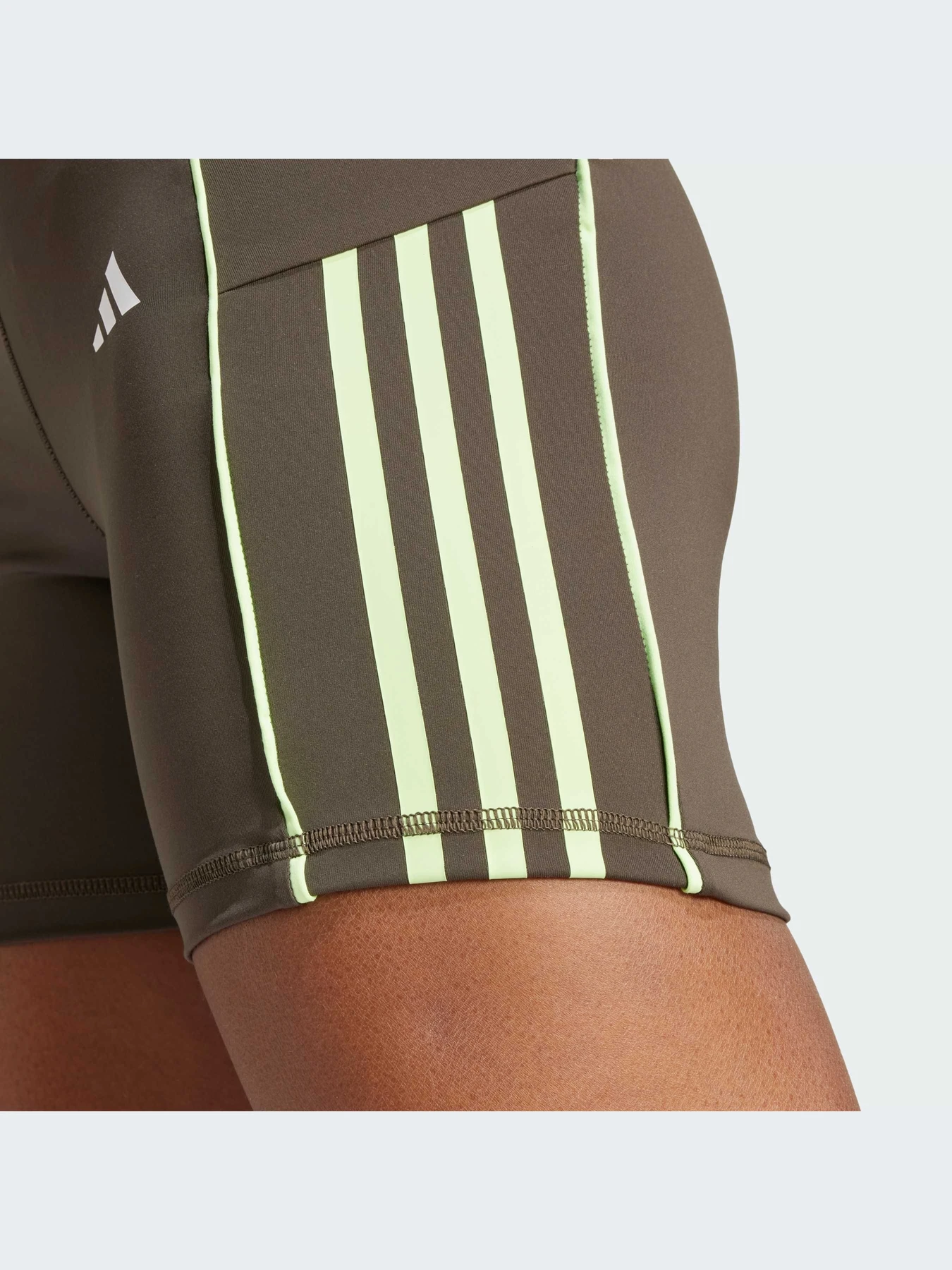 Шорты Adidas модель IS4059 Шорты Adidas модель IS4059 Фото