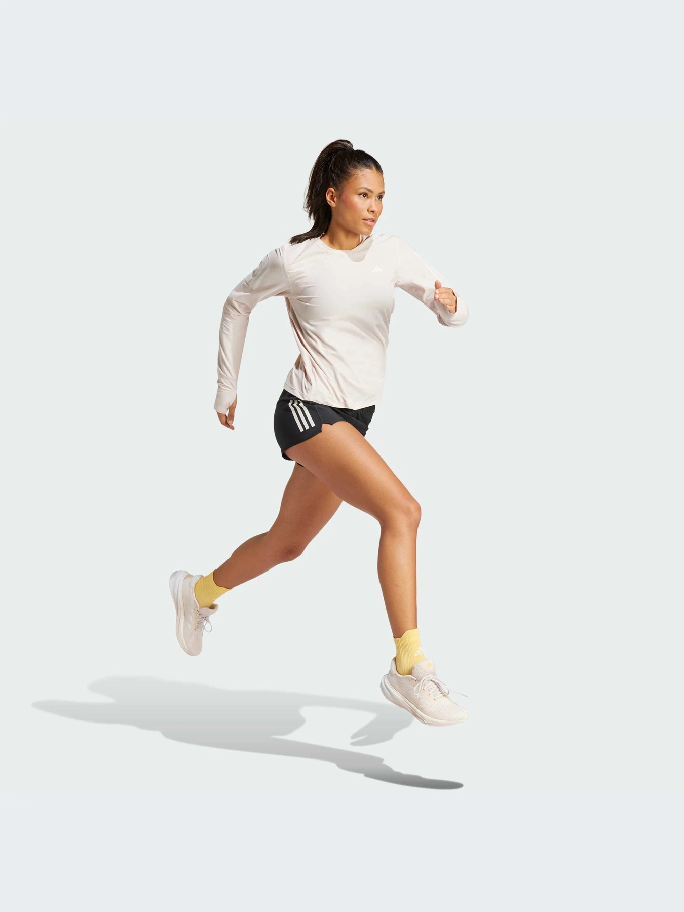 Худи и свитшоты Adidas Supernova модель IN8333 Худи и свитшоты Adidas Supernova модель IN8333 Фото