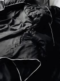 Комплект постільної білизни Black з принтом "Поцілунок" B.D.S.M. модель SBCPKB01 Фото