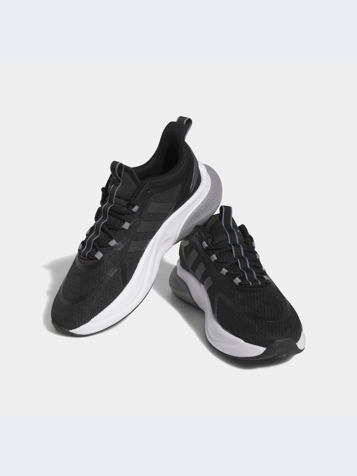 Кроссовки Adidas Alphabounce модель HP6144 Кроссовки Adidas Alphabounce модель HP6144 Фото