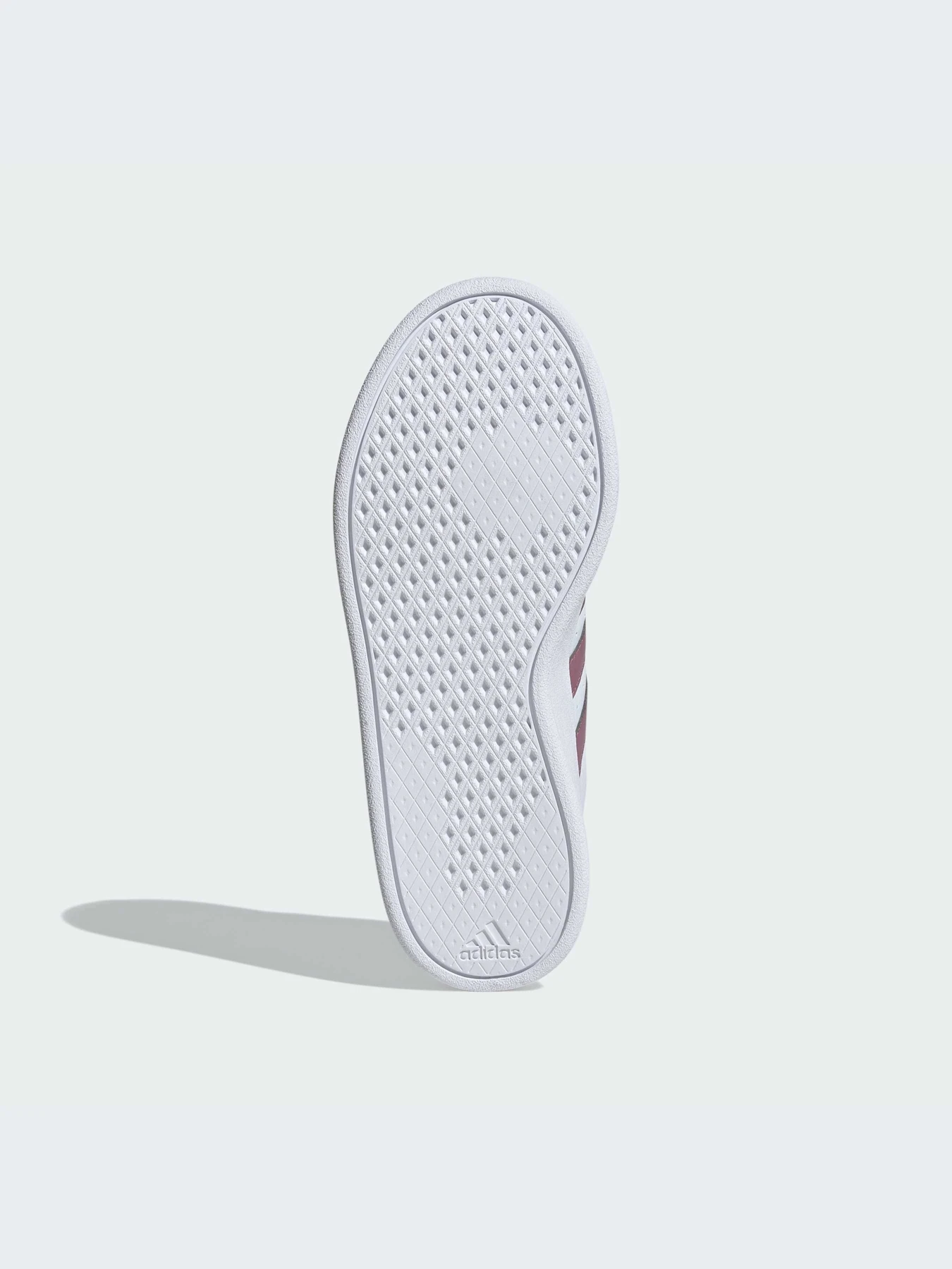 Кроссовки Adidas модель IE5246 Кроссовки Adidas модель IE5246 Фото