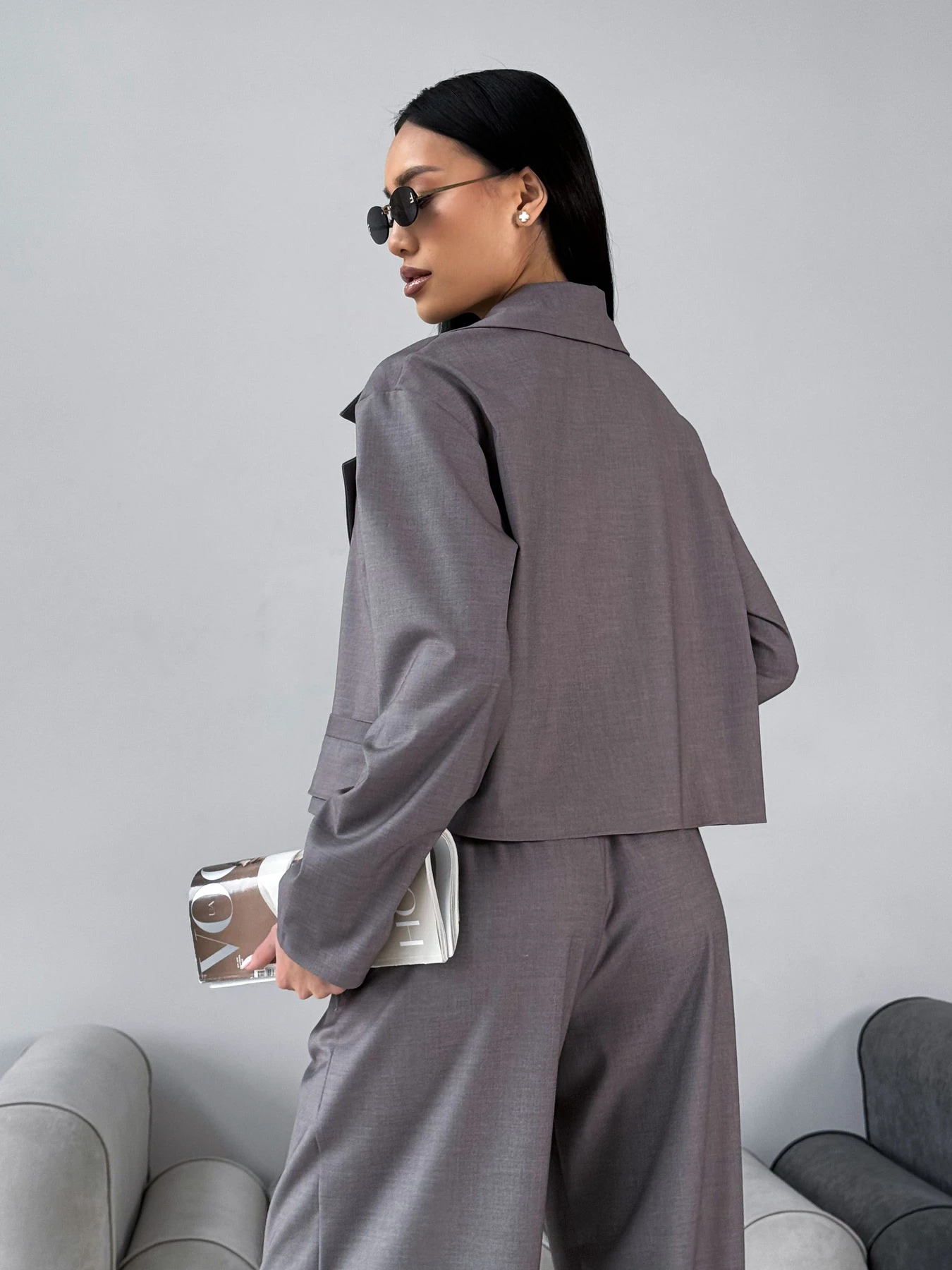 Костюмы Jadone Fashion модель Tem_Lem_korychnevyy Костюмы Jadone Fashion модель Tem_Lem_korychnevyy Фото