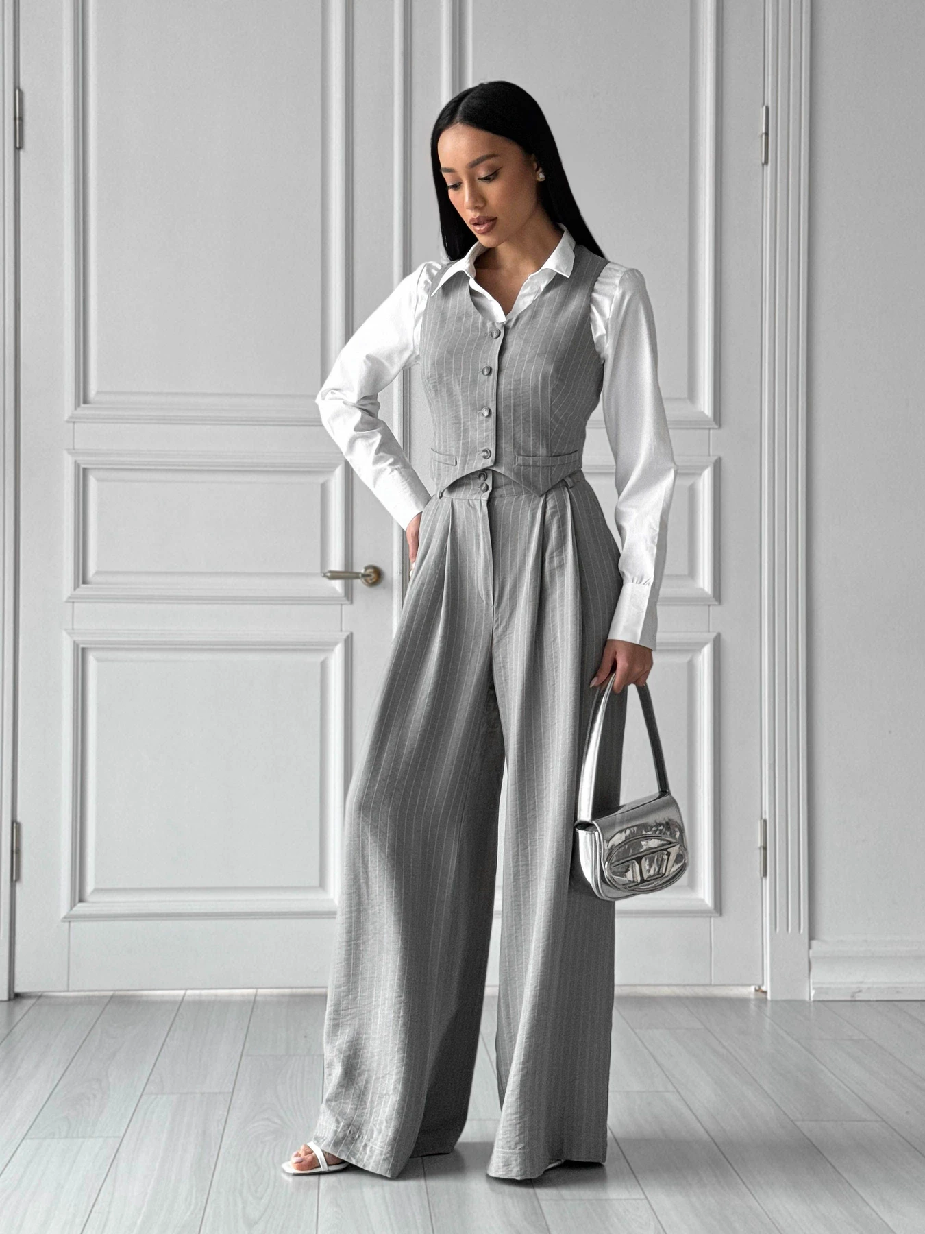 Костюмы Jadone Fashion модель Kastel_s Костюмы Jadone Fashion модель Kastel_s Фото