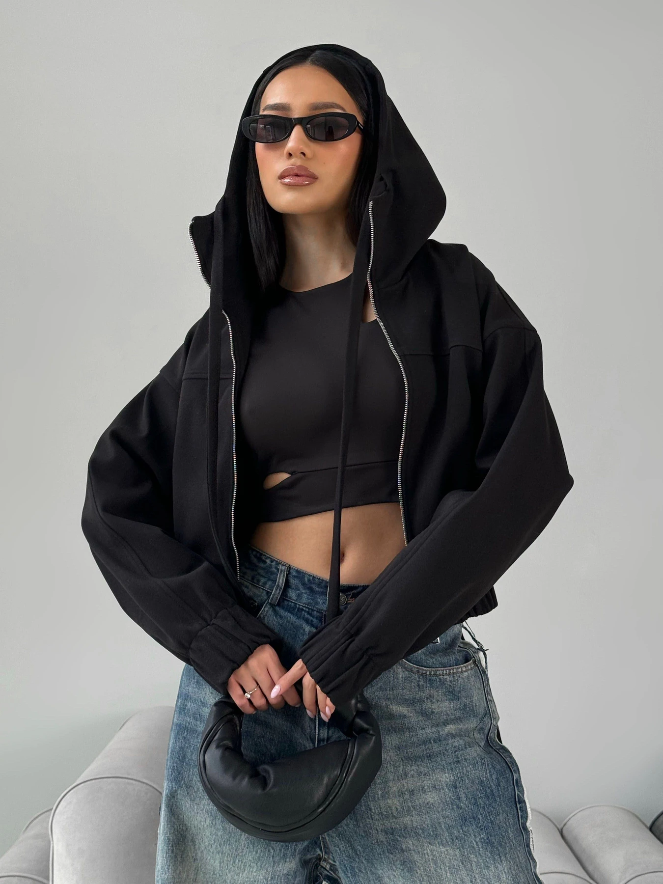 Худи и свитшоты Jadone Fashion модель Banni_c Фото
