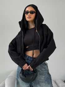 Худи и свитшоты Jadone Fashion модель Banni_c Фото