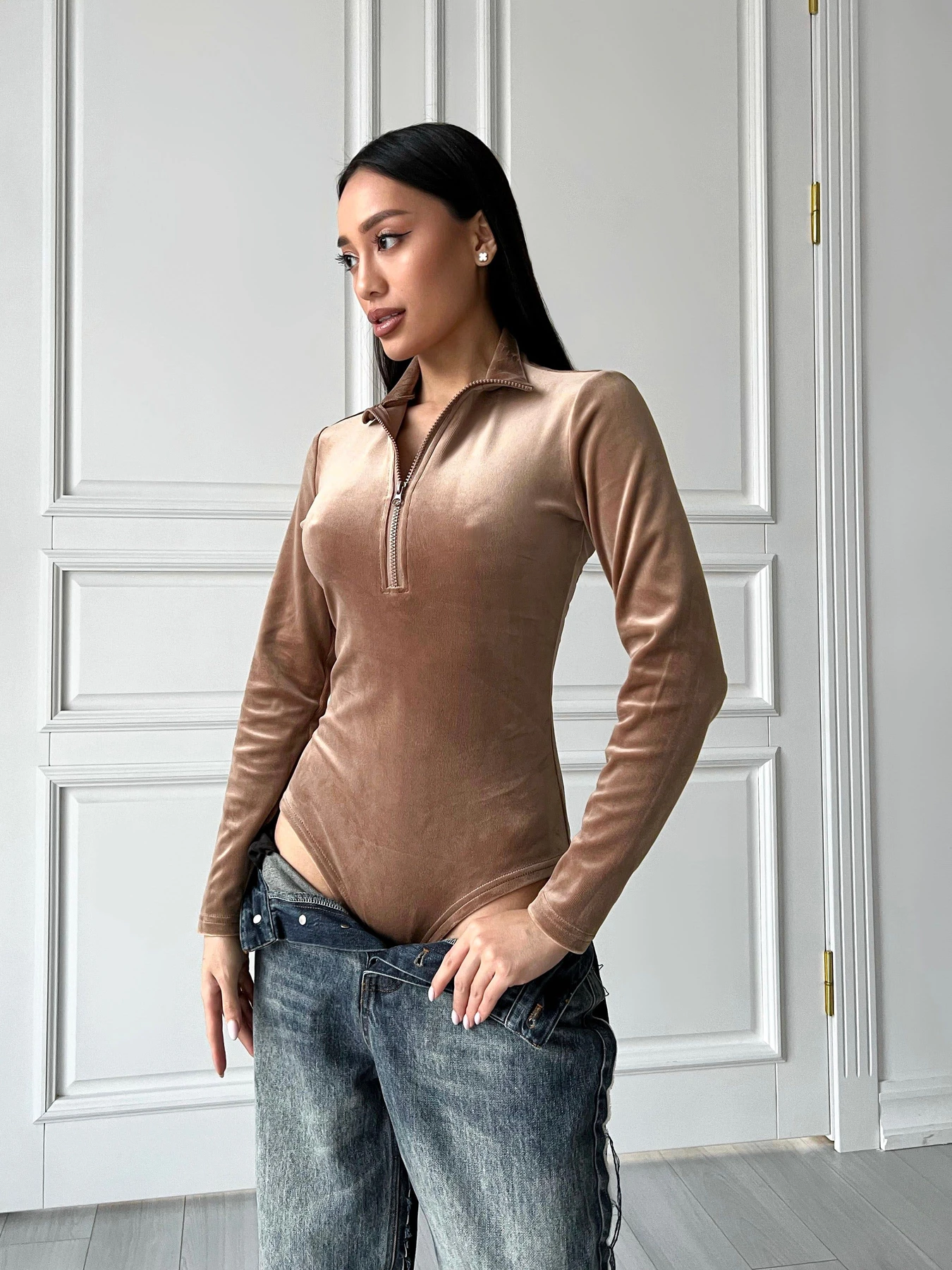Боди и корсеты Jadone Fashion модель Sheril_m Боди и корсеты Jadone Fashion модель Sheril_m Фото