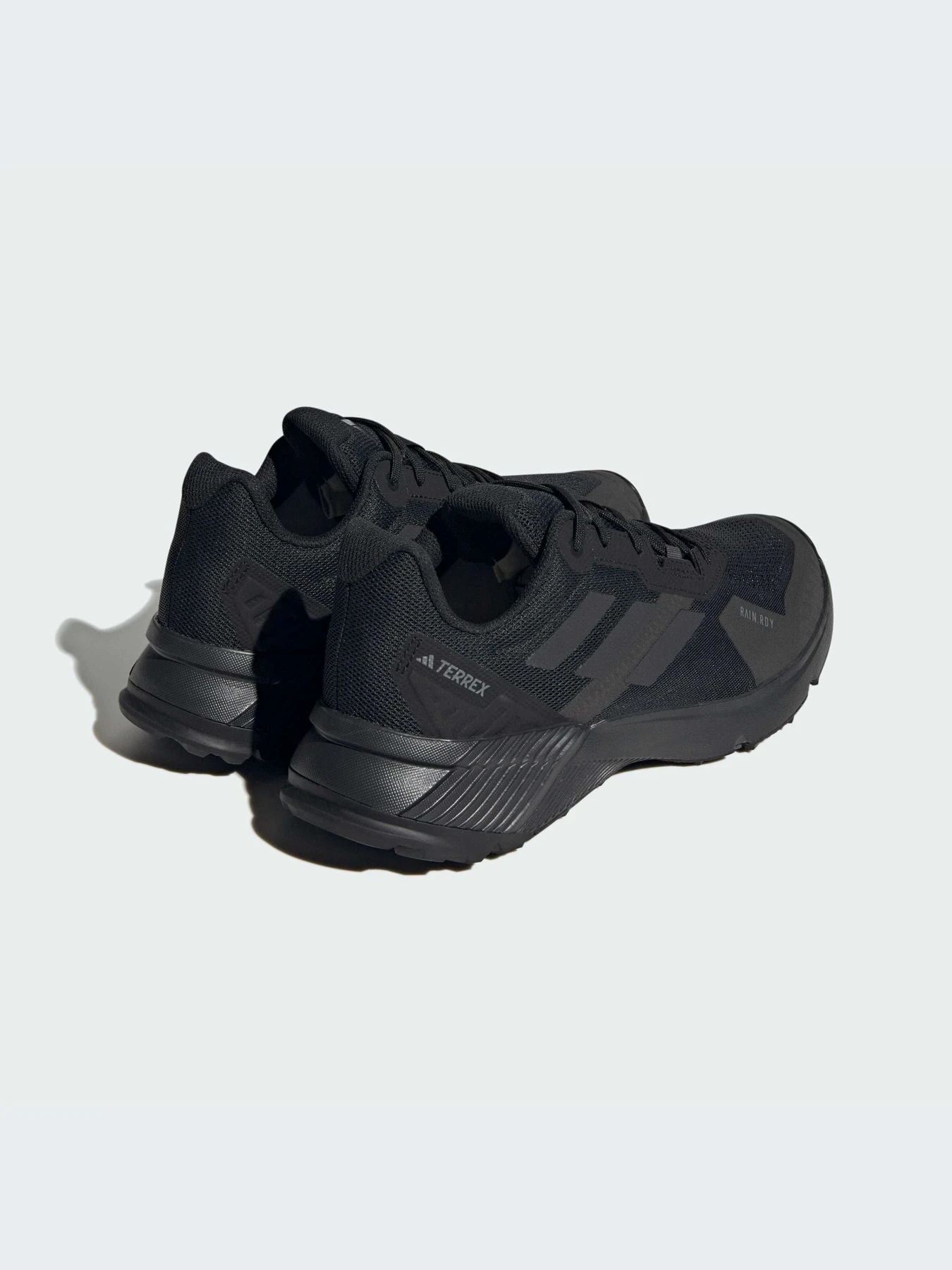 Кроссовки Adidas модель IF5015 Кроссовки Adidas модель IF5015 Фото