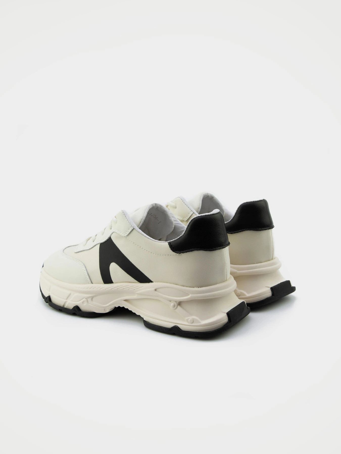Кросівки URBAN TRACE модель UT24-W-1104-1 Фото