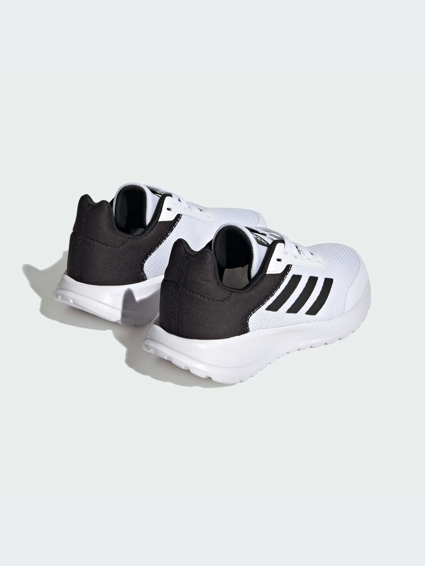 Кроссовки Adidas модель IF0348 Кроссовки Adidas модель IF0348 Фото