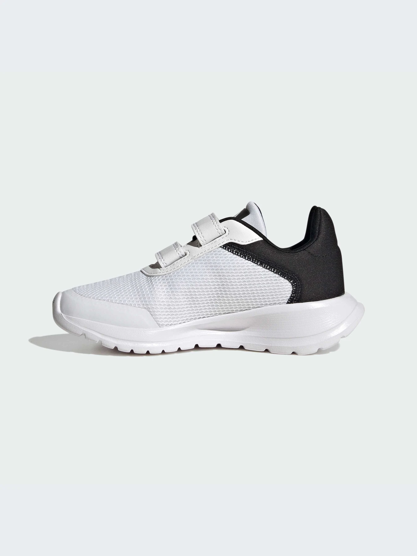 Кроссовки Adidas модель IF0354 Кроссовки Adidas модель IF0354 Фото