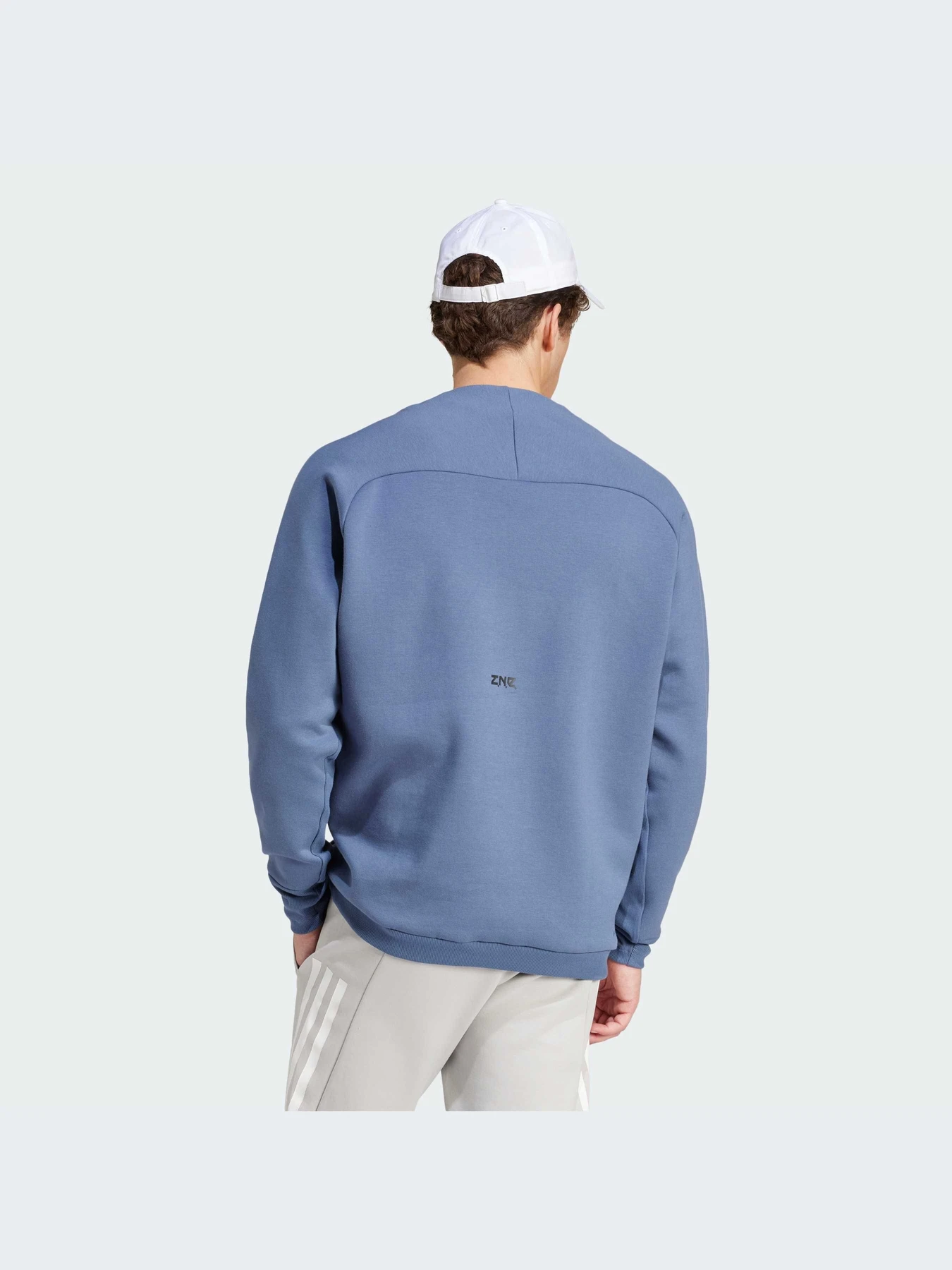 Худи и свитшоты Adidas ZNE модель IR5243 Худи и свитшоты Adidas ZNE модель IR5243 Фото