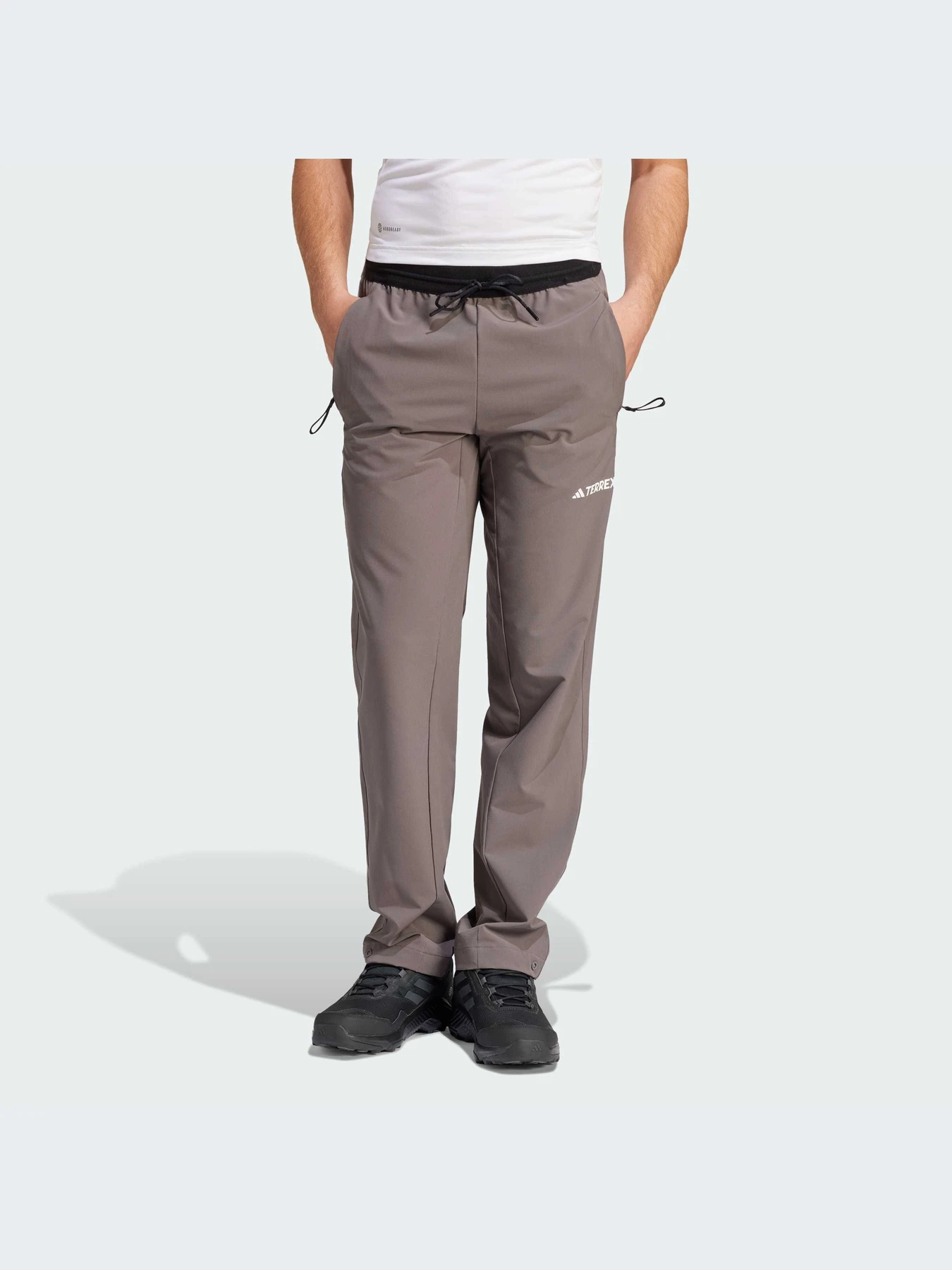 Брюки Adidas модель IQ3511 Брюки Adidas модель IQ3511 Фото