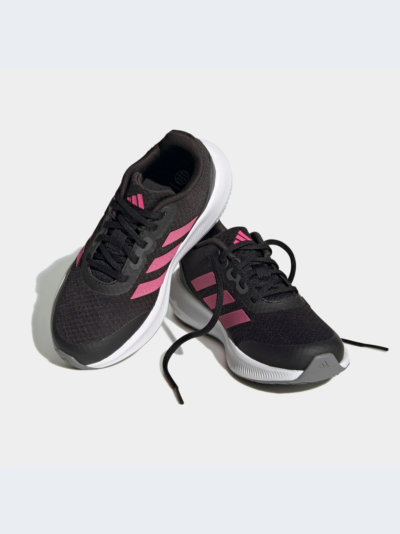 Кроссовки Adidas модель HP5838 Кроссовки Adidas модель HP5838 Фото