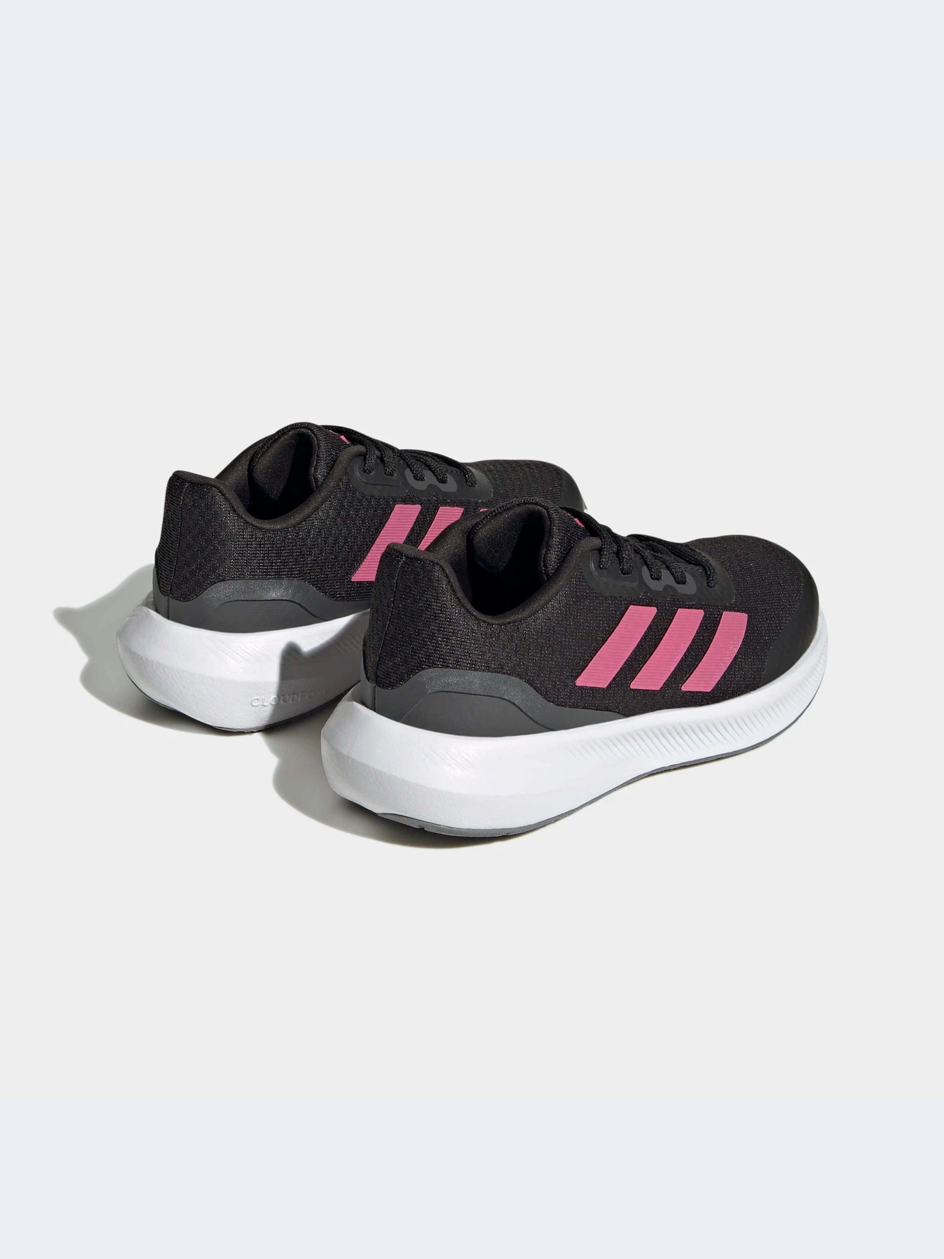 Кроссовки Adidas модель HP5838 Кроссовки Adidas модель HP5838 Фото