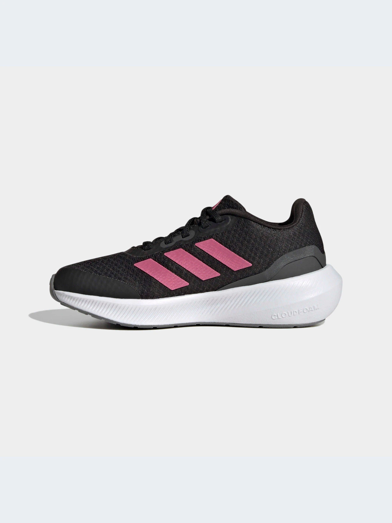 Кроссовки Adidas модель HP5838 Кроссовки Adidas модель HP5838 Фото