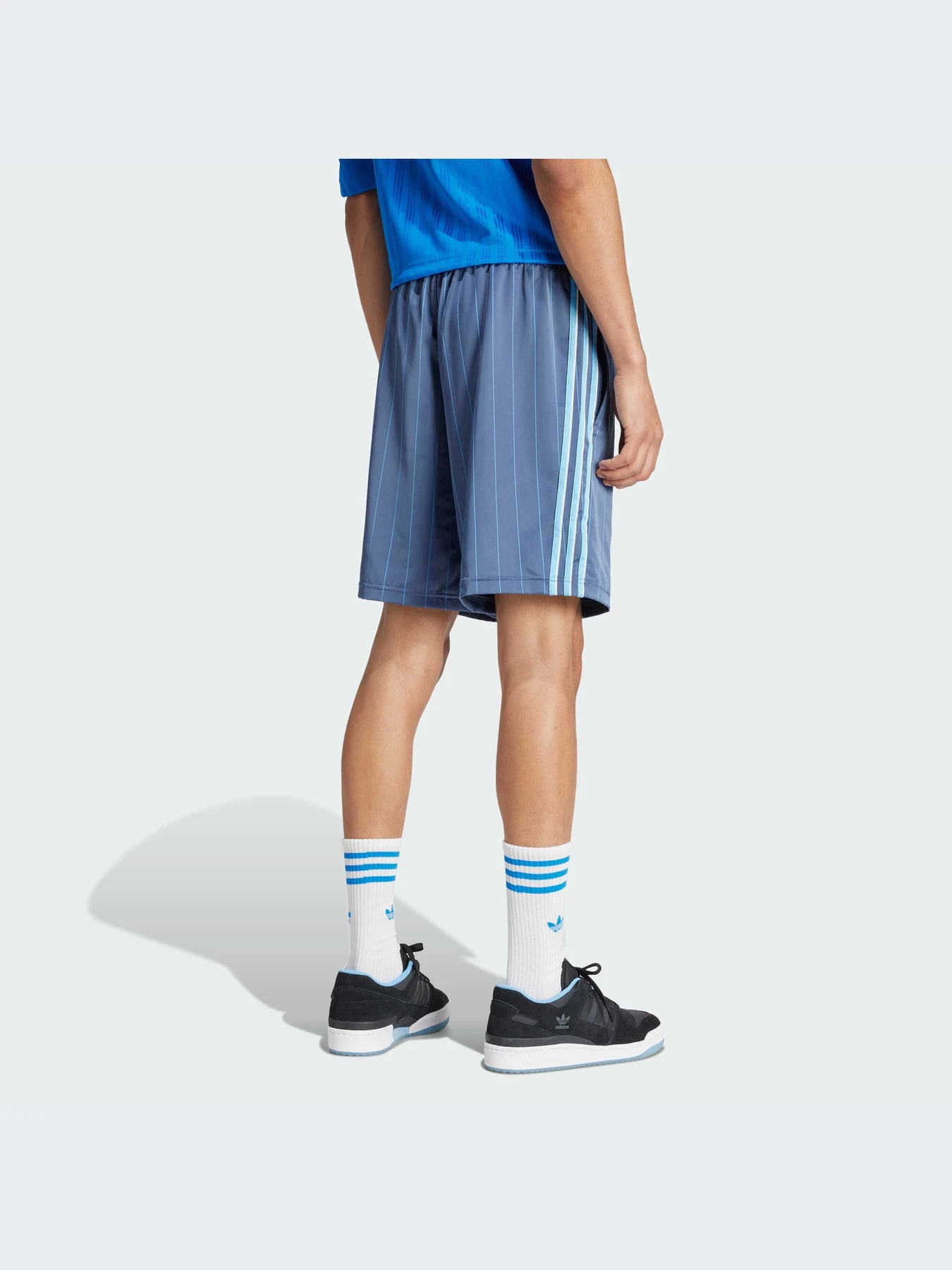 Шорты Adidas модель IU0196 Шорты Adidas модель IU0196 Фото