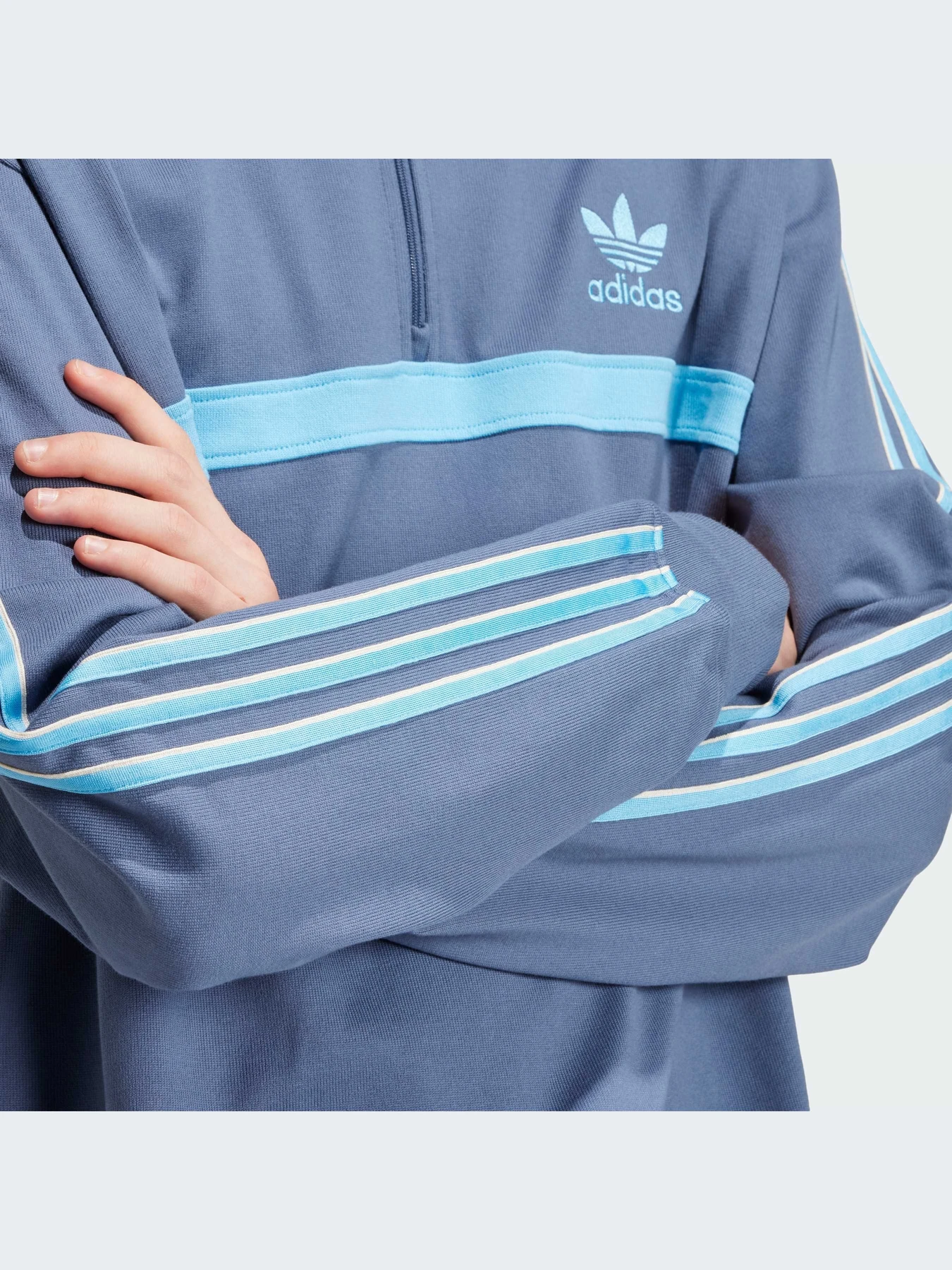 Худи и свитшоты Adidas модель IS2147 Фото
