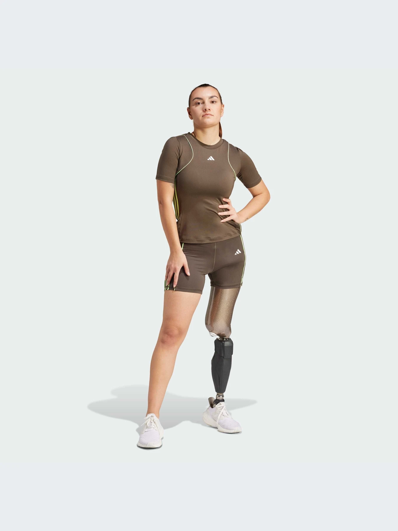 Футболки и поло Adidas модель IW8915 Футболки и поло Adidas модель IW8915 Фото
