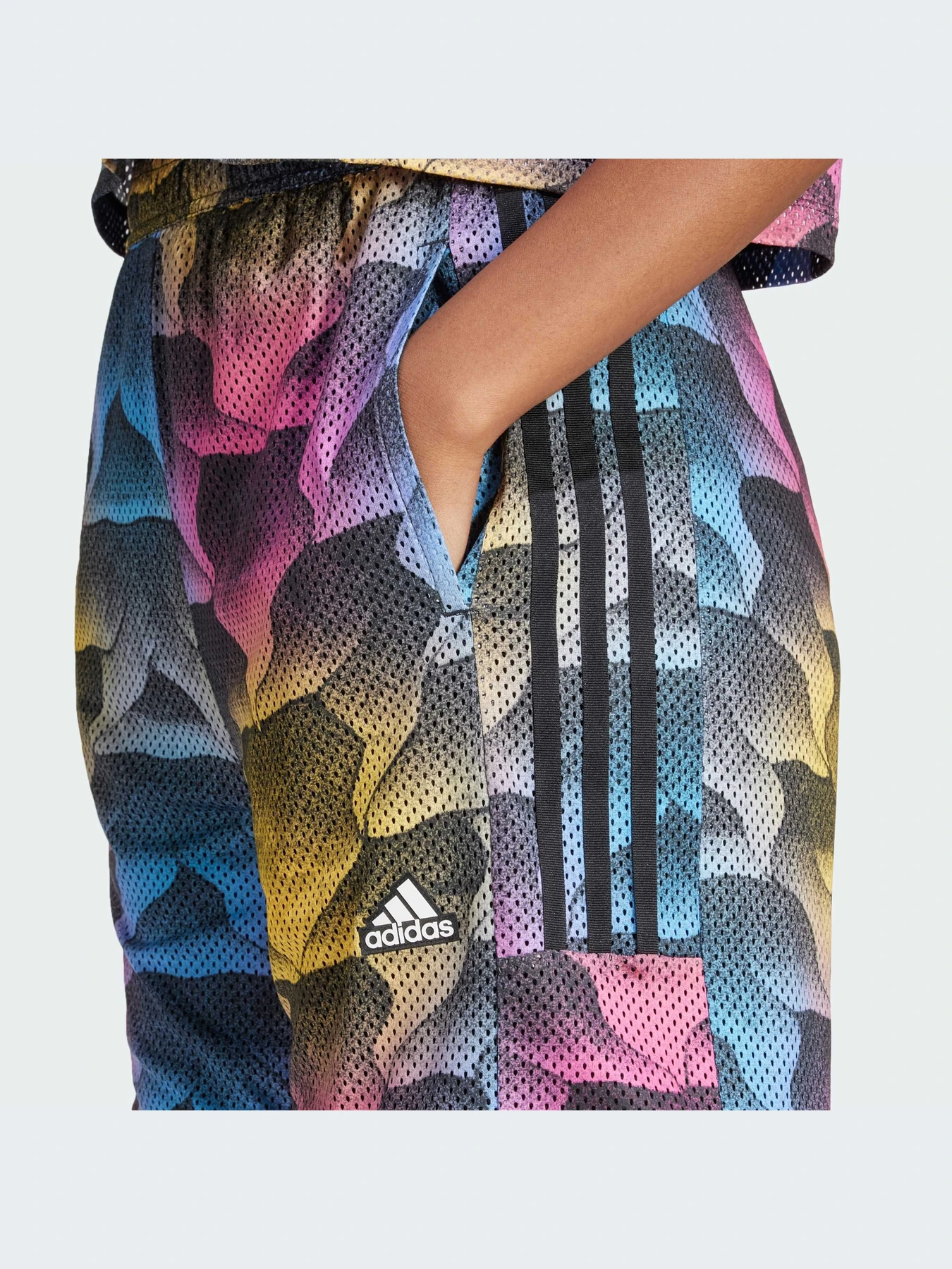 Шорты Adidas Tiro модель IQ4813 Шорты Adidas Tiro модель IQ4813 Фото