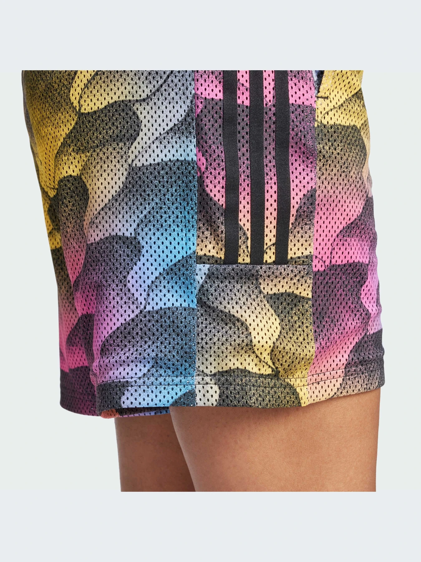 Шорты Adidas Tiro модель IQ4813 Шорты Adidas Tiro модель IQ4813 Фото