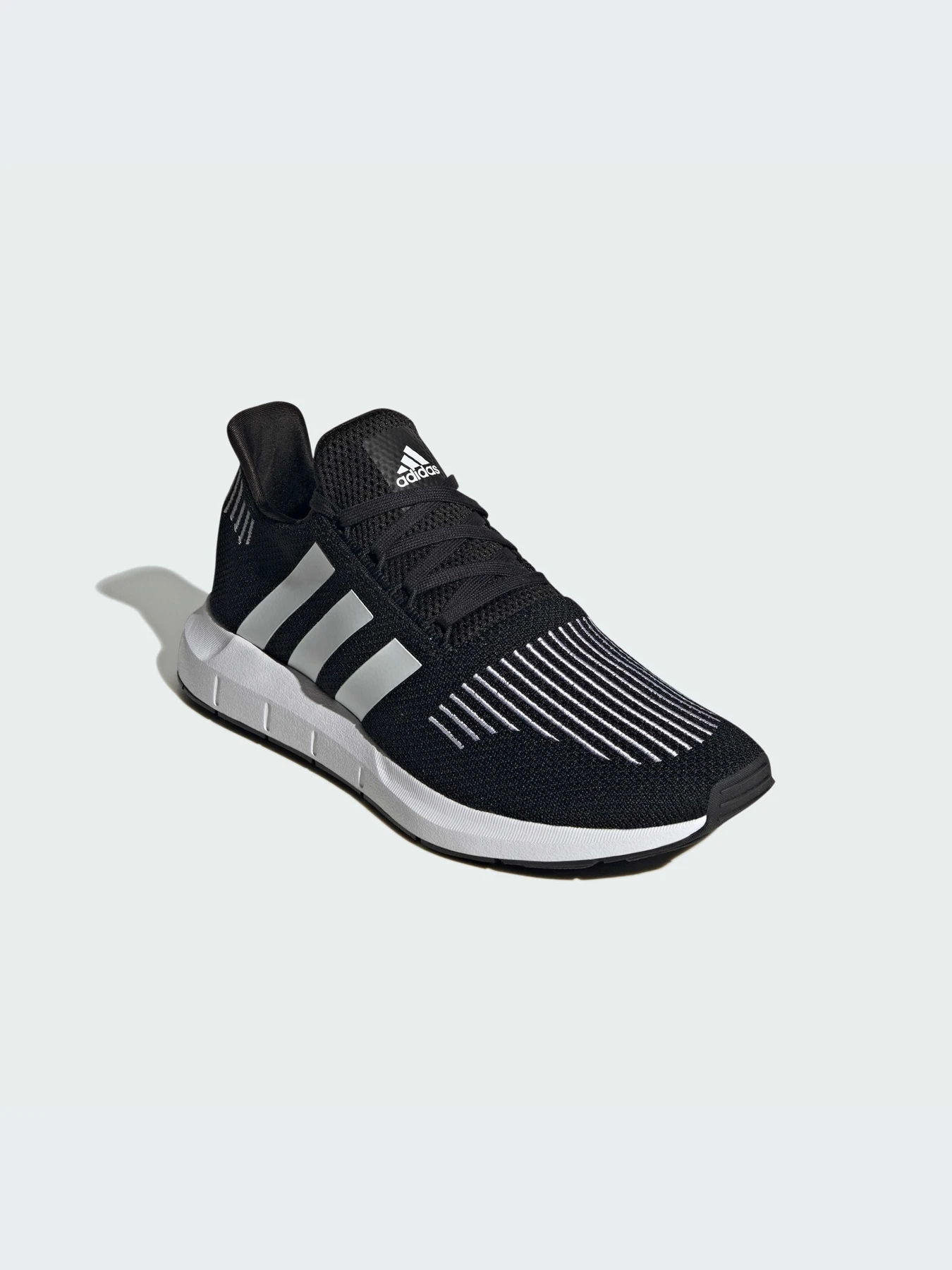 Кроссовки Adidas Swift модель IE7474 Фото
