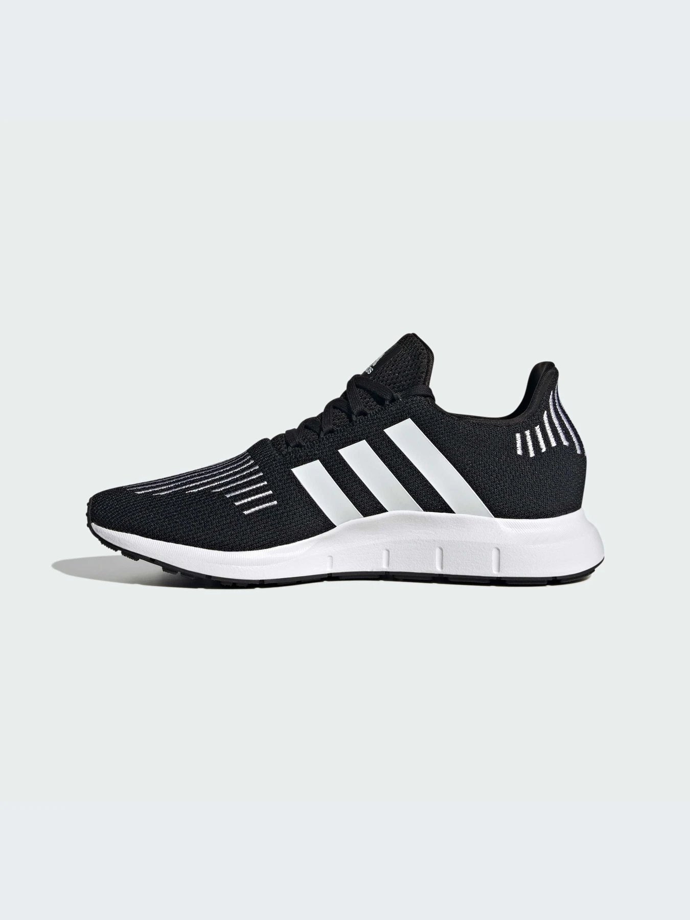 Кроссовки Adidas Swift модель IE7474 Фото