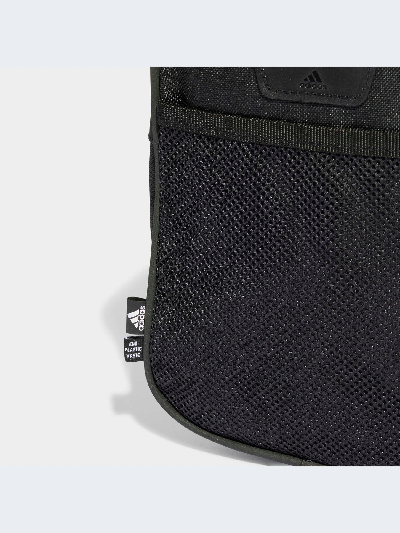 Сумки Adidas модель HT4744 Сумки Adidas модель HT4744 Фото