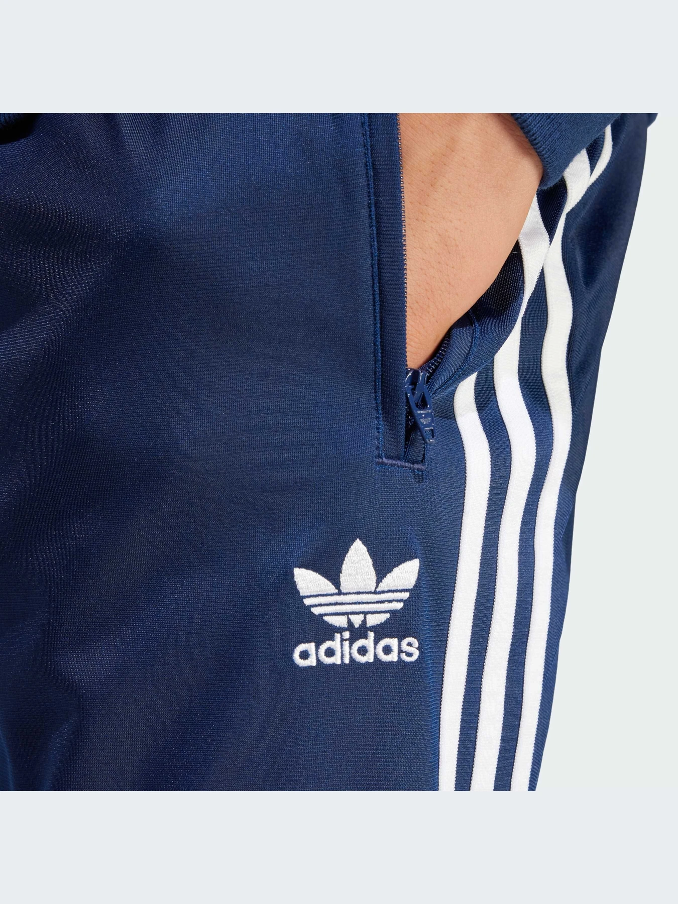 Брюки Adidas модель IM9471 Брюки Adidas модель IM9471 Фото