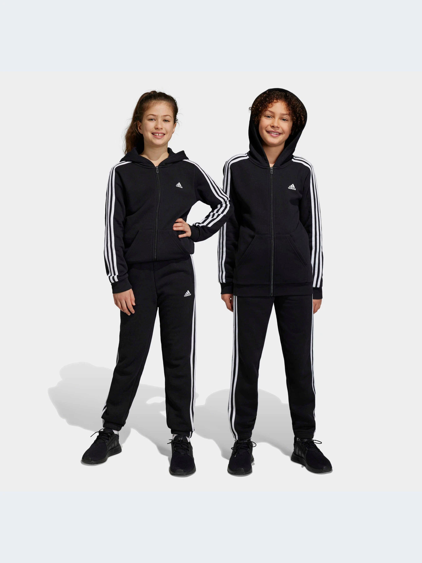 Брюки Adidas модель HR6333 Брюки Adidas модель HR6333 Фото